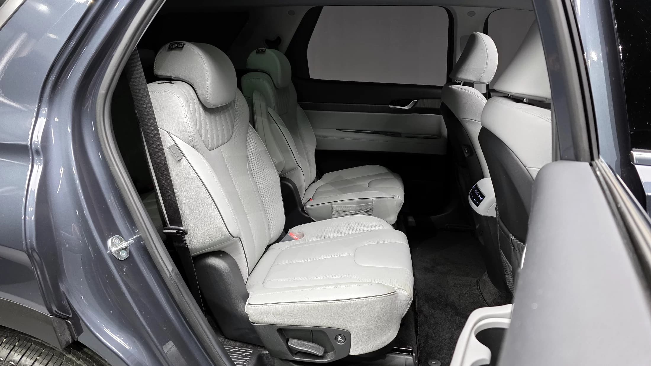 Hyundai Palisade Diesel 2.2 2WD Le Blanc, 2023 г. 22747 км. — фото 12