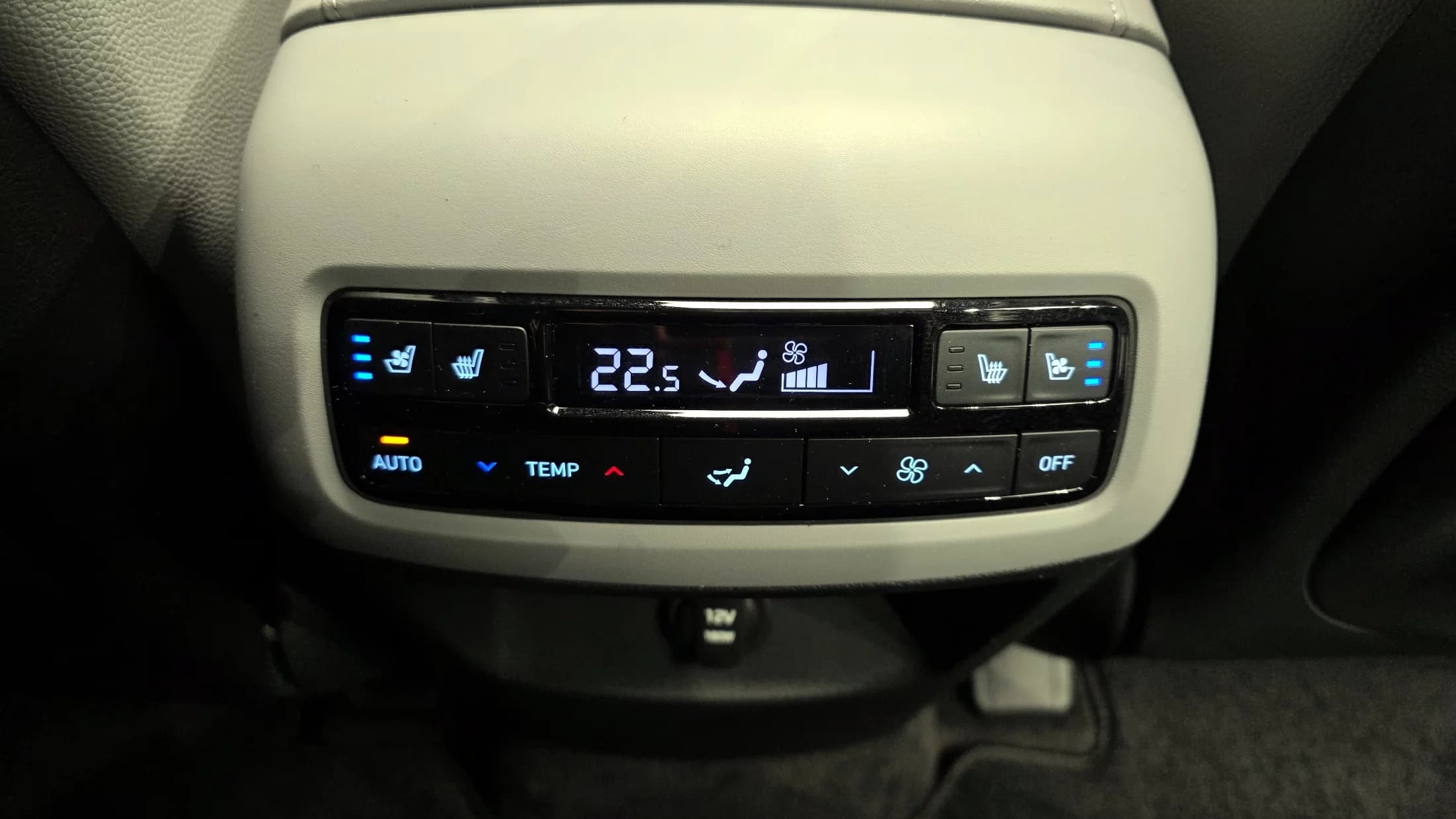 Hyundai Palisade Diesel 2.2 2WD Le Blanc, 2023 г. 22747 км. — фото 18