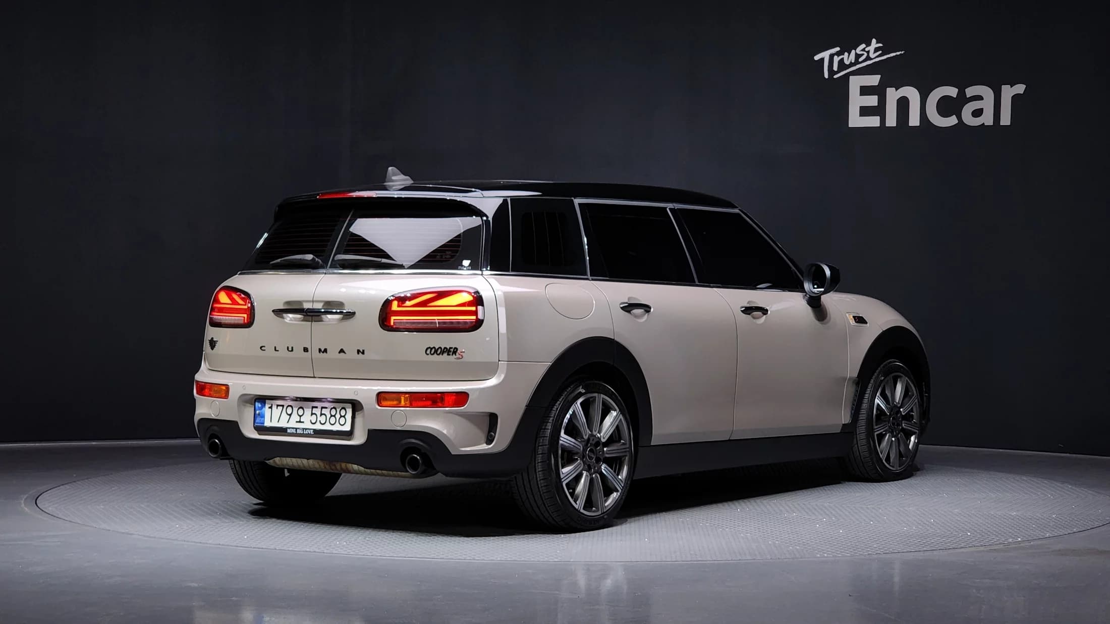 MINI Clubman Classic 2nd, 2022 г. 82934 км. — фото 2