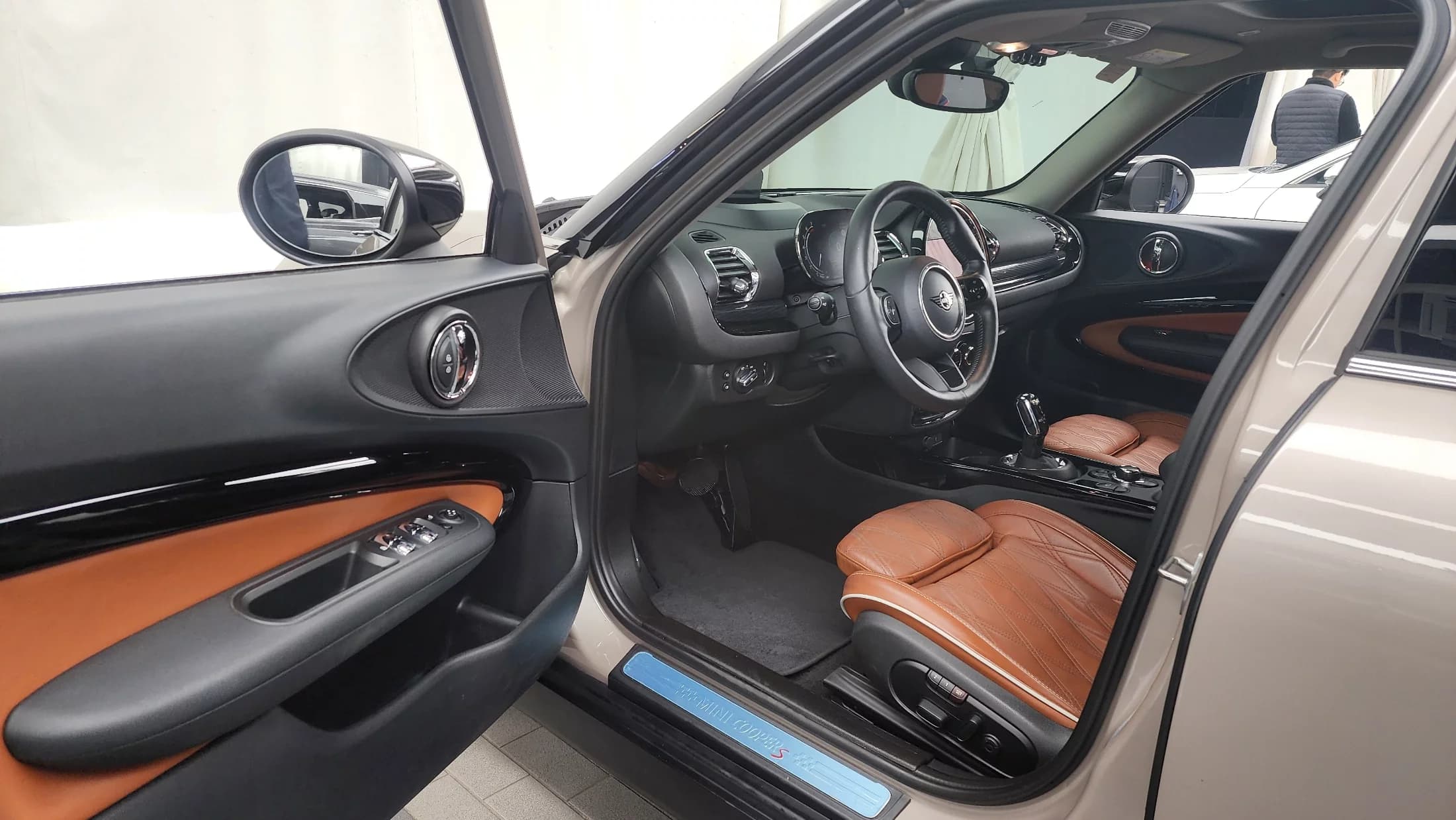 MINI Clubman Classic 2nd, 2022 г. 82934 км. — фото 10