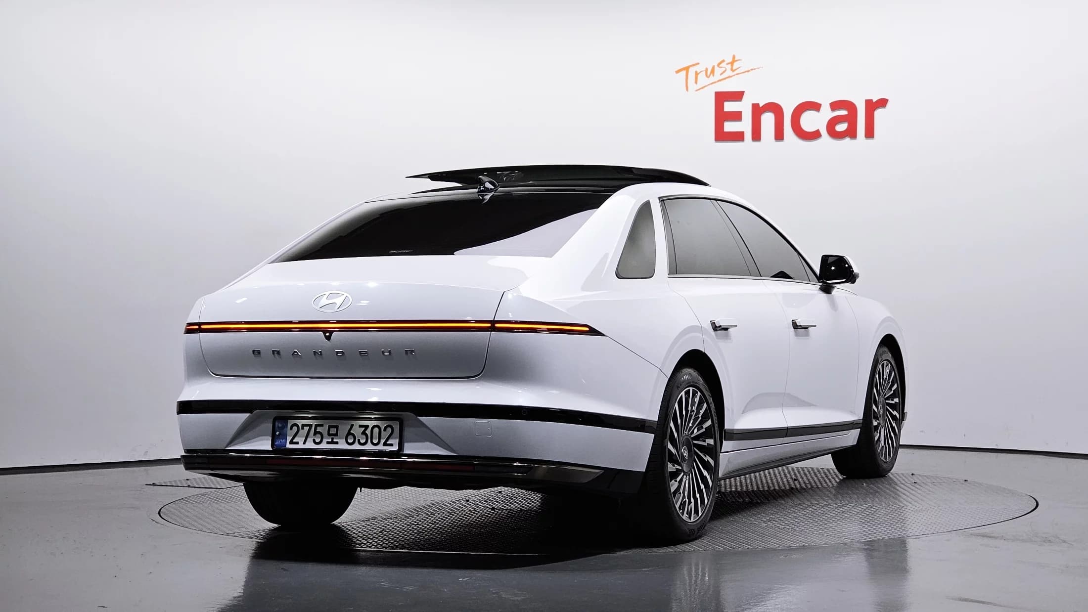 Hyundai Grandeur 2,5 Gasoline 2WD Calligraphy, 2023 г. 32701 км. — фото 2