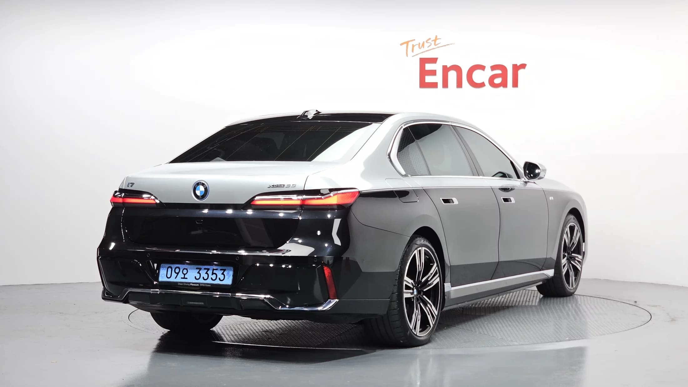 BMW i7 xDrive 60 M sport, электромобиль, 2024 г. 45358 км. — фото 2