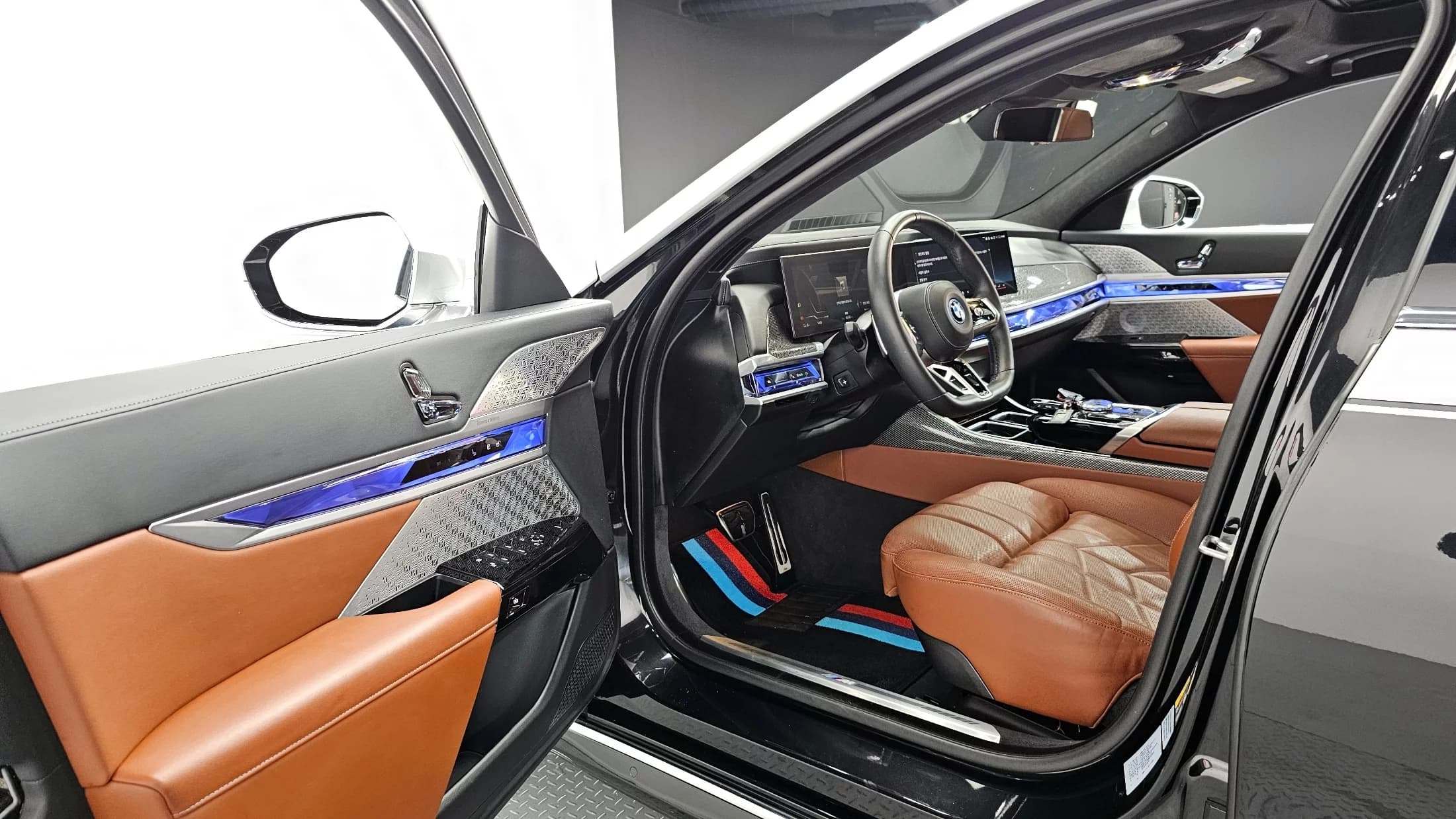 BMW i7 xDrive 60 M sport, электромобиль, 2024 г. 45358 км. — фото 11