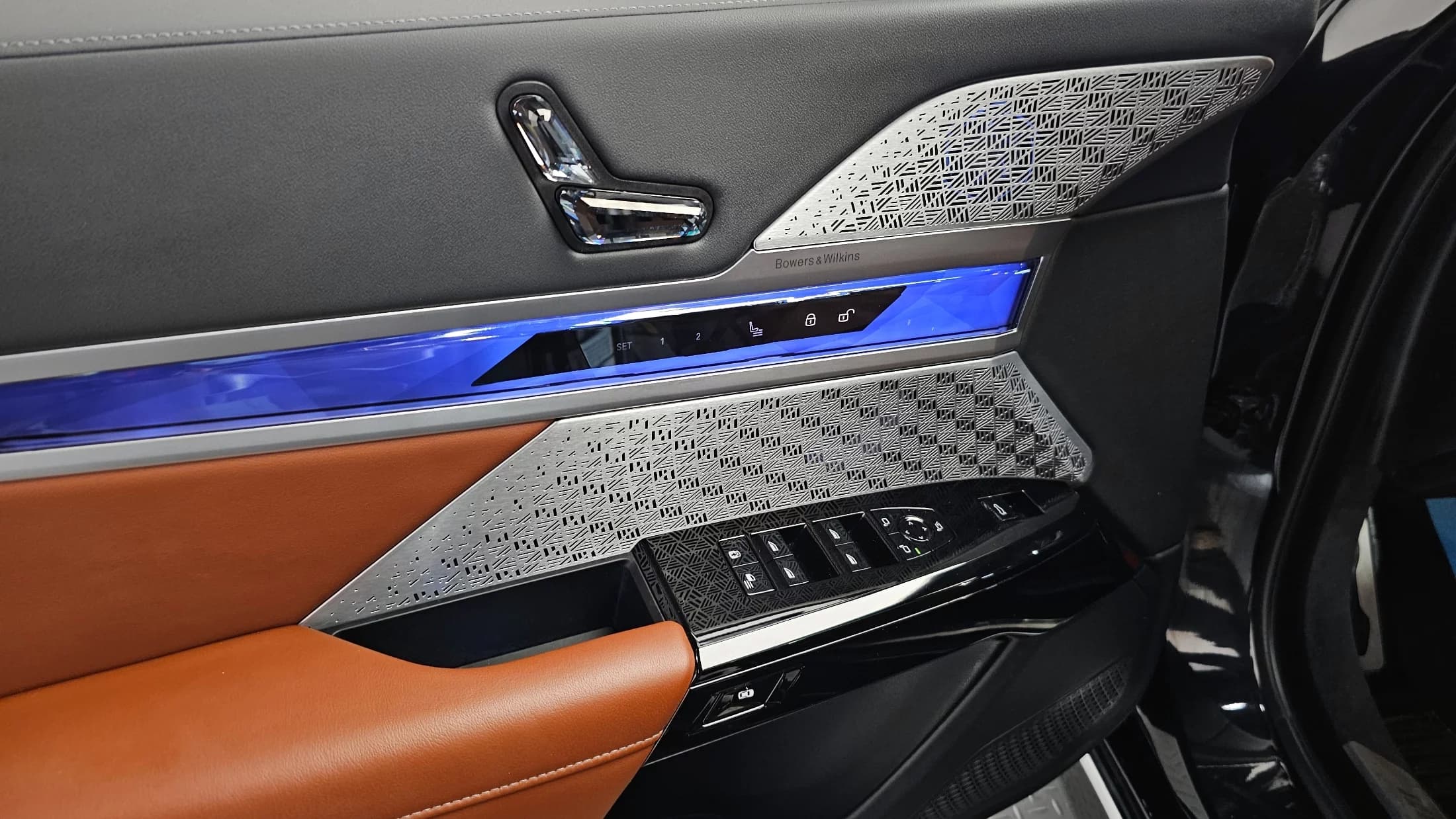 BMW i7 xDrive 60 M sport, электромобиль, 2024 г. 45358 км. — фото 19