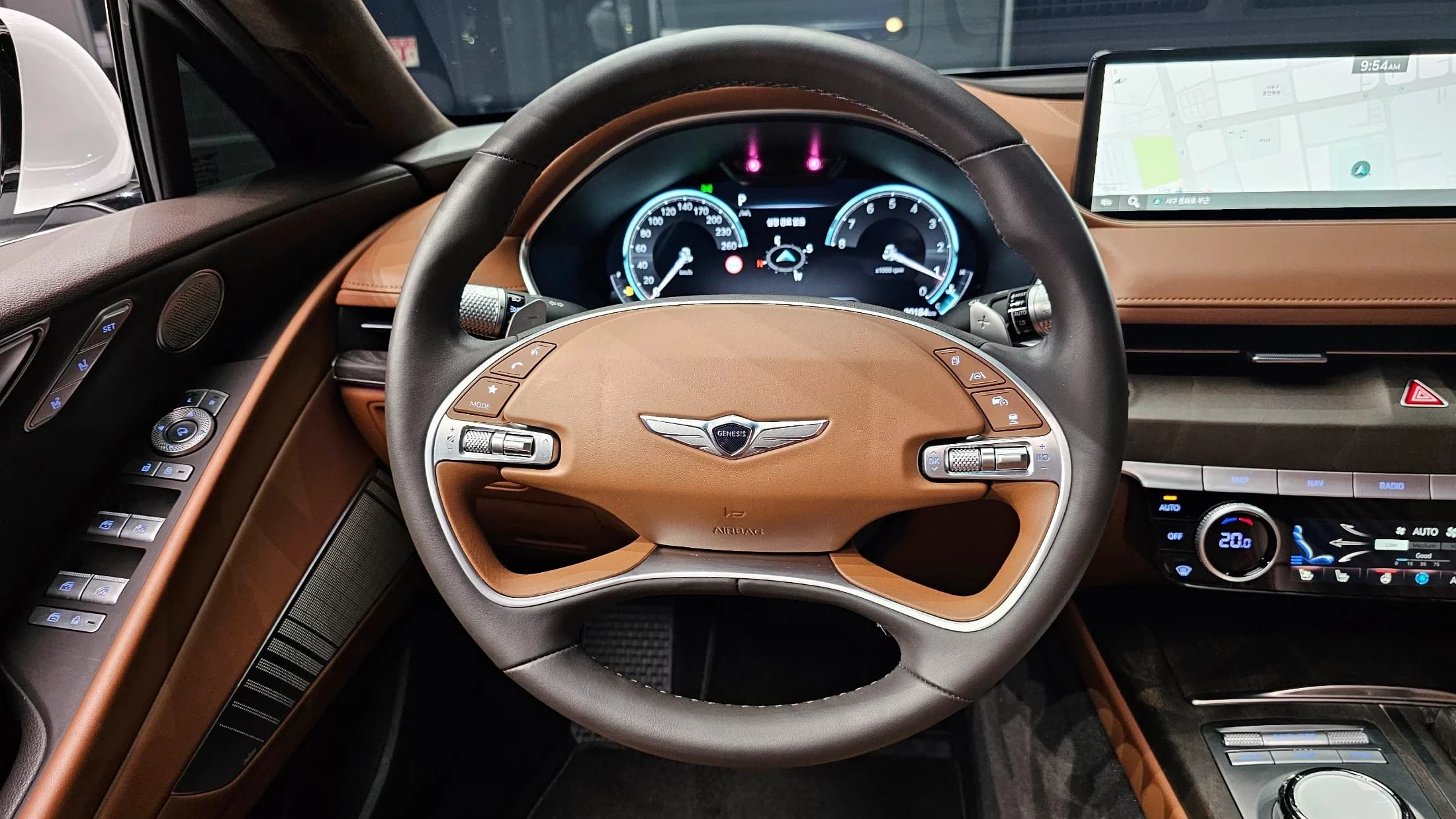 Genesis G80 Gasoline 2.5 Turbo 2WD, 2023 г. 20324 км. — фото 13
