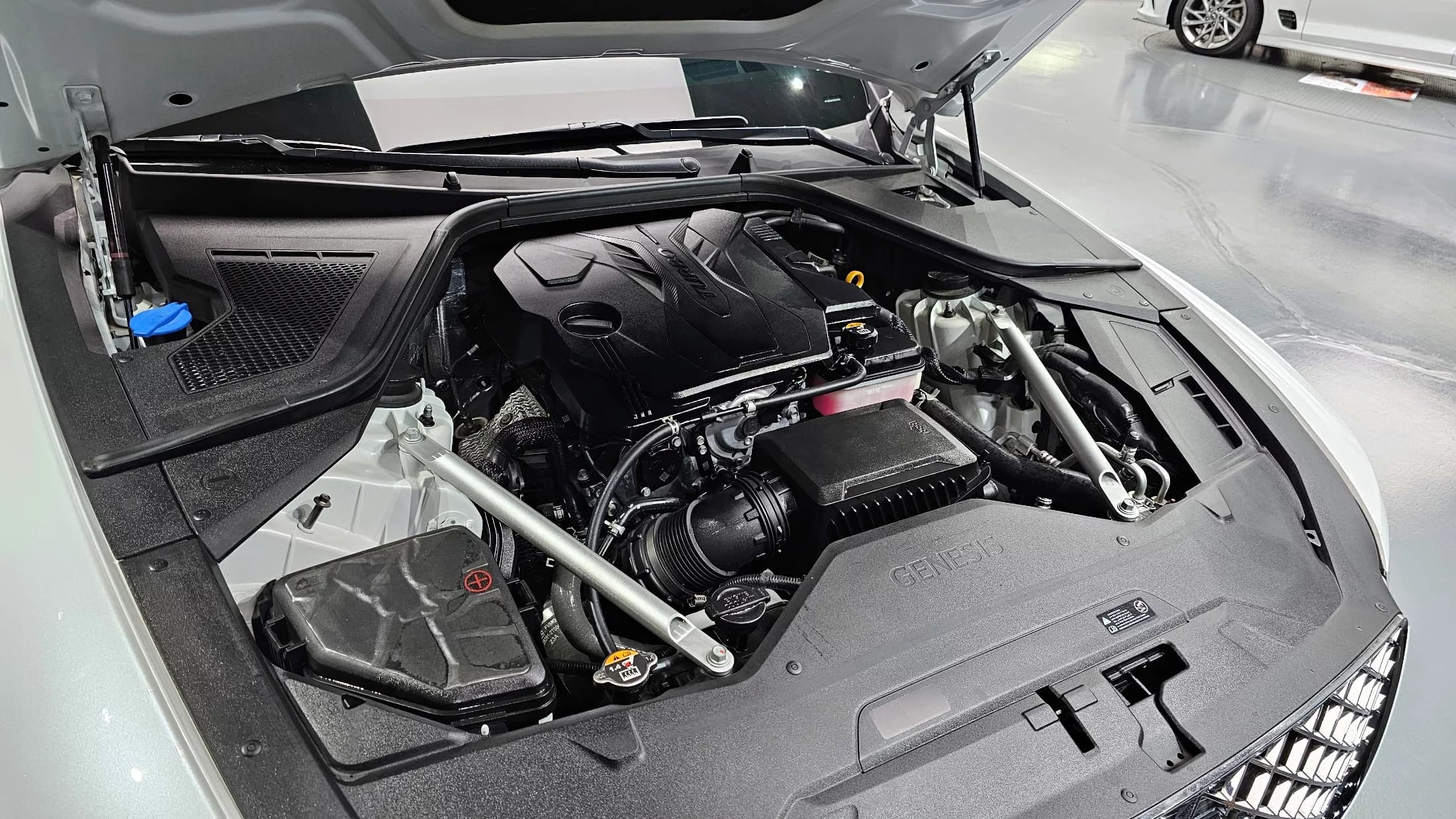 Genesis G80 Gasoline 2.5 Turbo 2WD, 2023 г. 20324 км. — фото 6