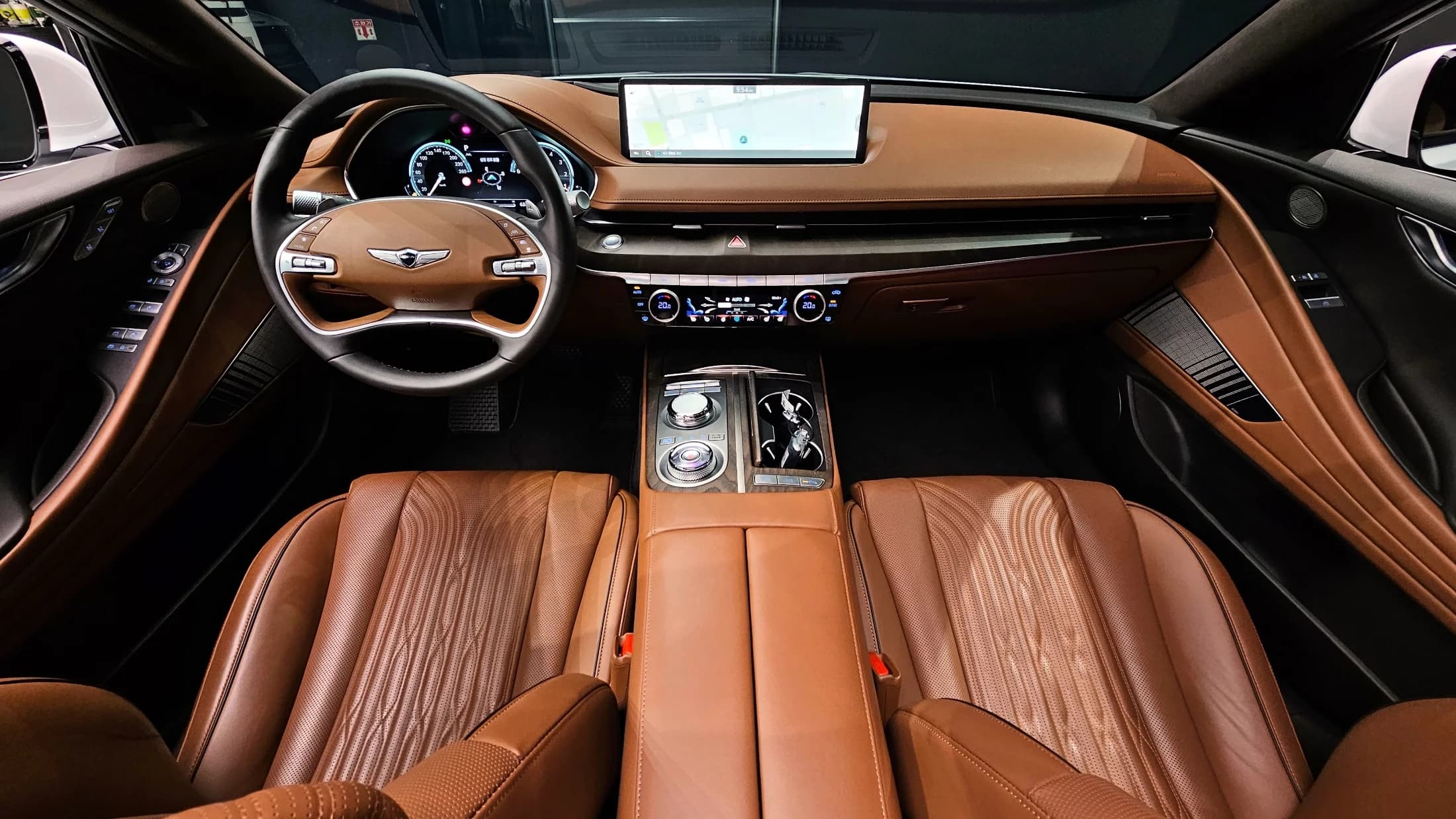 Genesis G80 Gasoline 2.5 Turbo 2WD, 2023 г. 20324 км. — фото 7