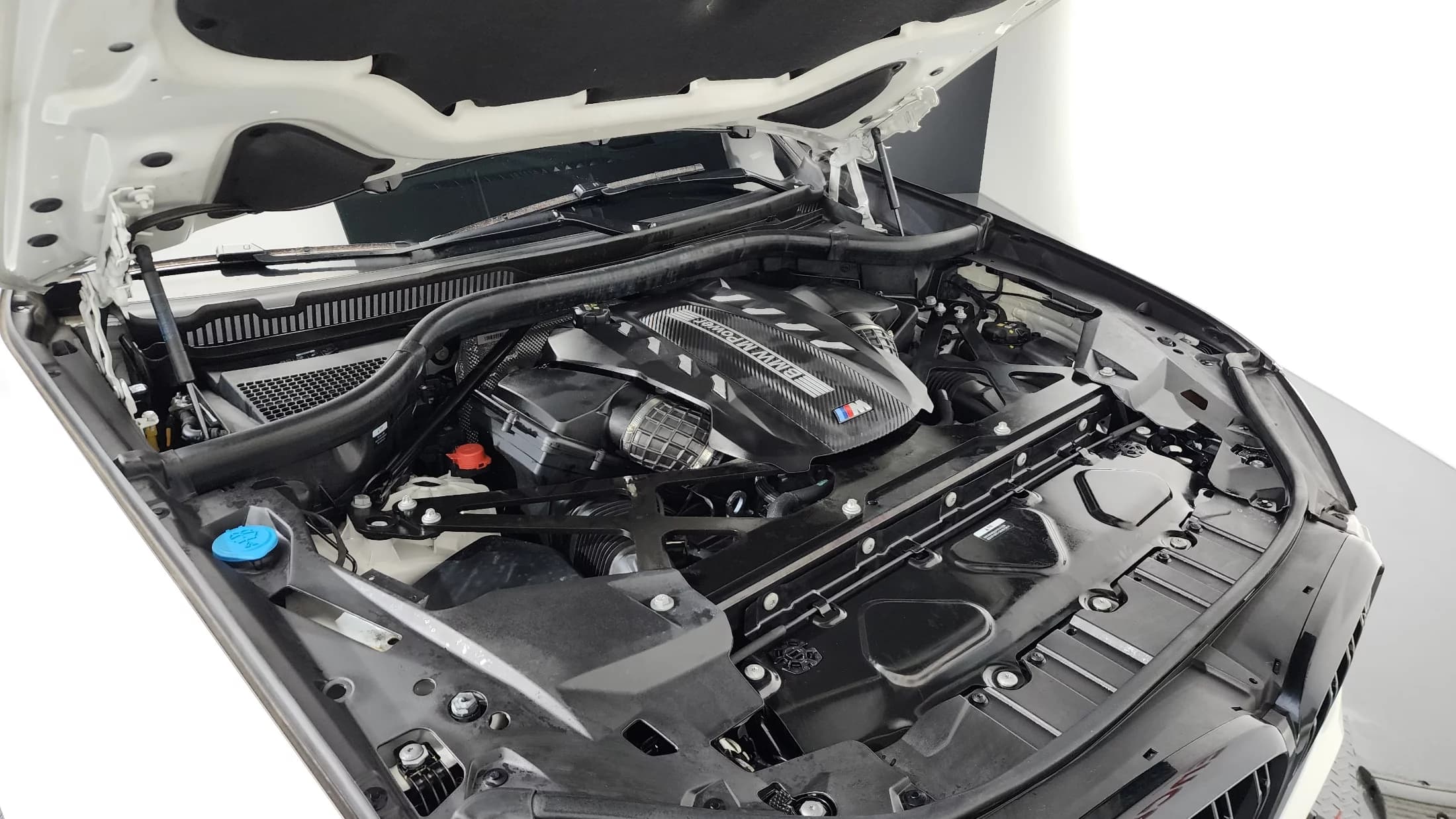 BMW X5 M 4.4 Competition, 2023 г. 62545 км. — фото 5