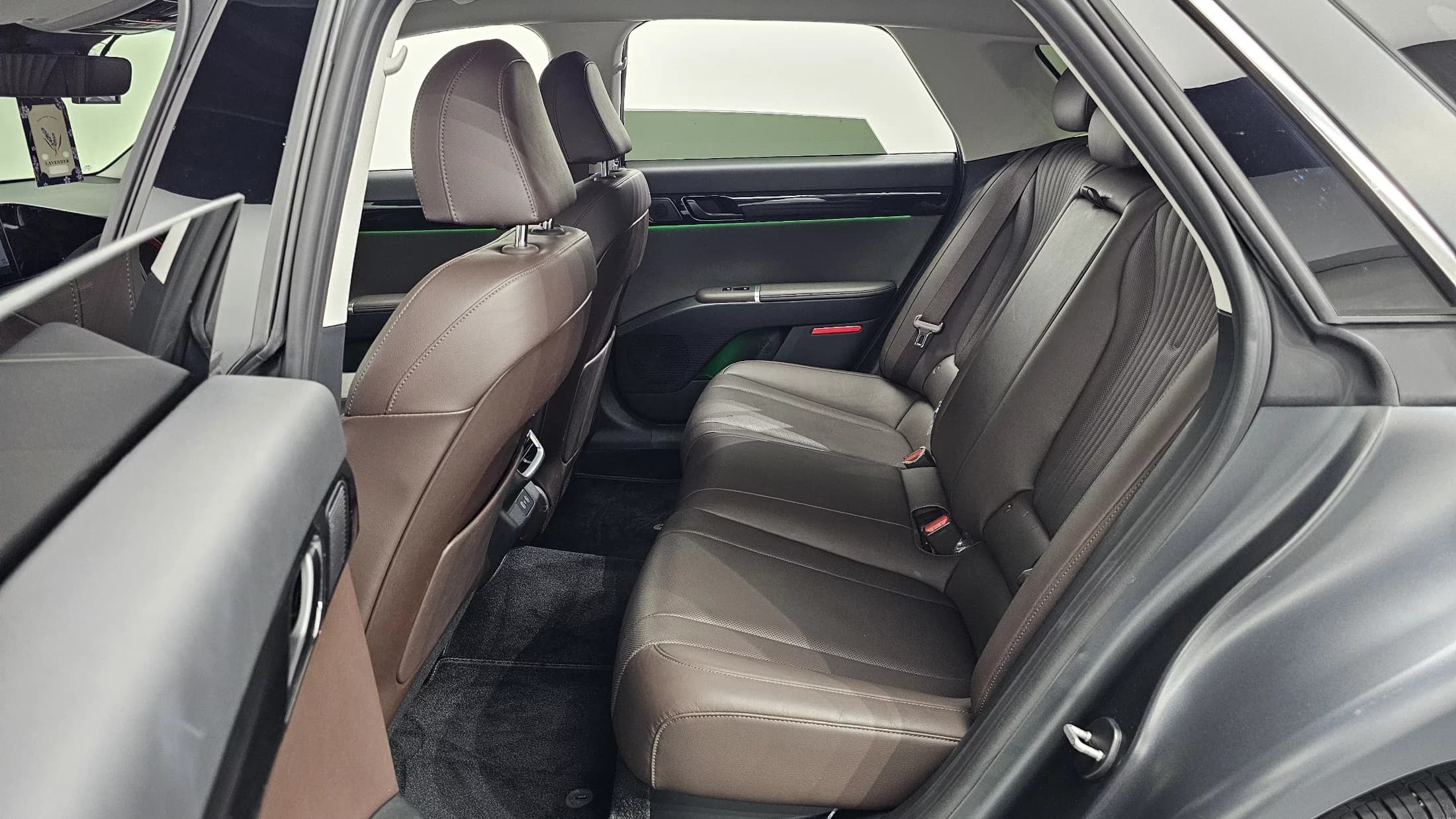 Hyundai Grandeur 2,5 Gasoline 2WD Premium, 2022 г. 25600 км. — фото 12