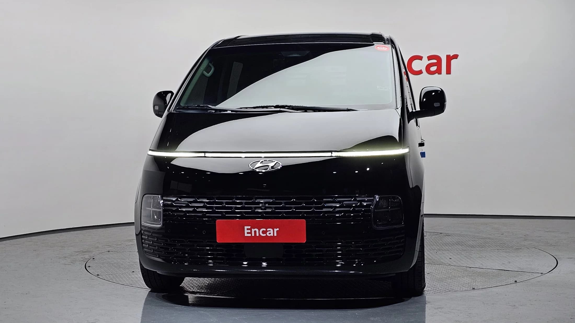Hyundai Staria L3.5 Cargo 5-Seater Modern, 2024 г. 25937 км. — фото 3