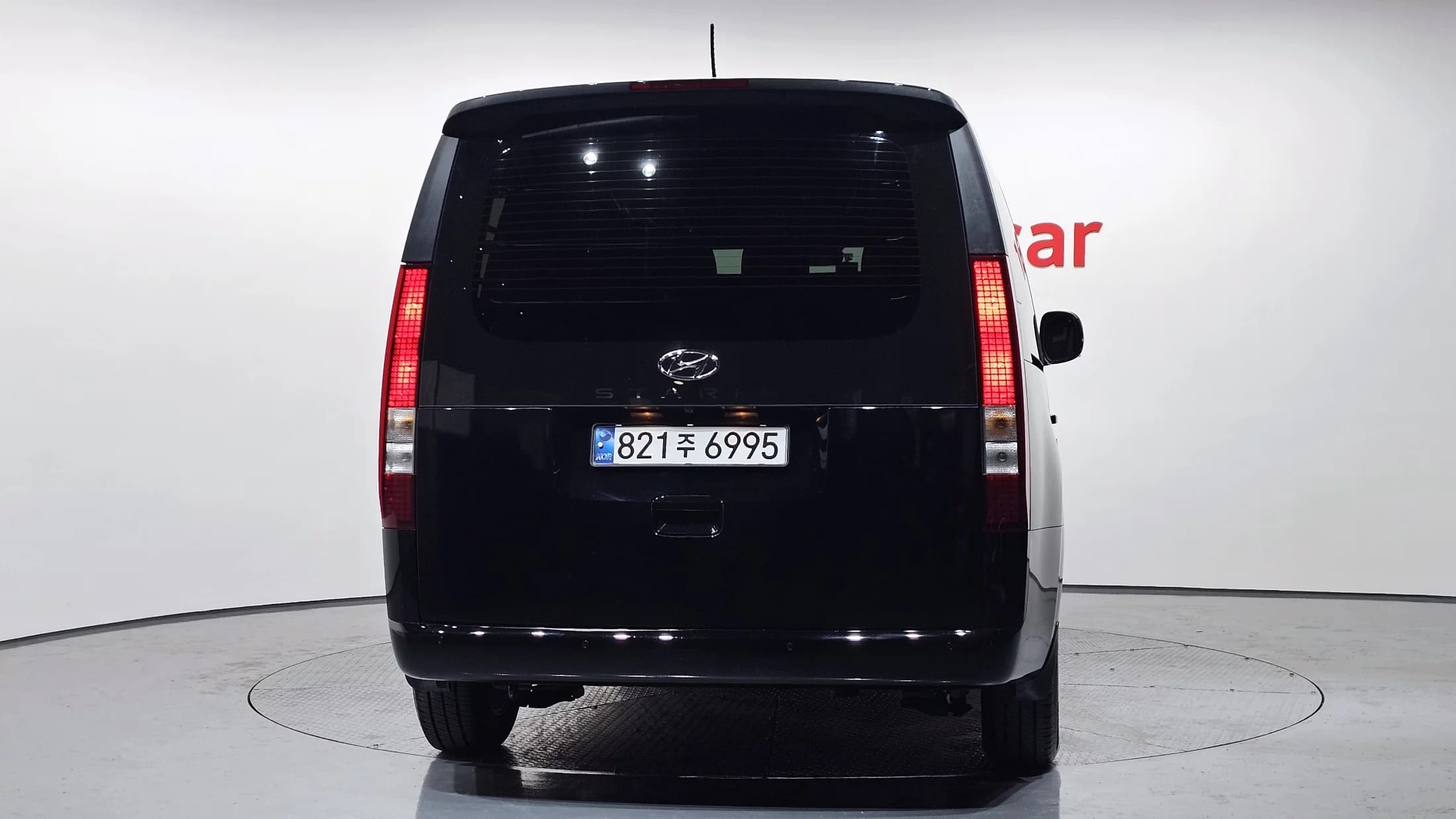 Hyundai Staria L3.5 Cargo 5-Seater Modern, 2024 г. 25937 км. — фото 4