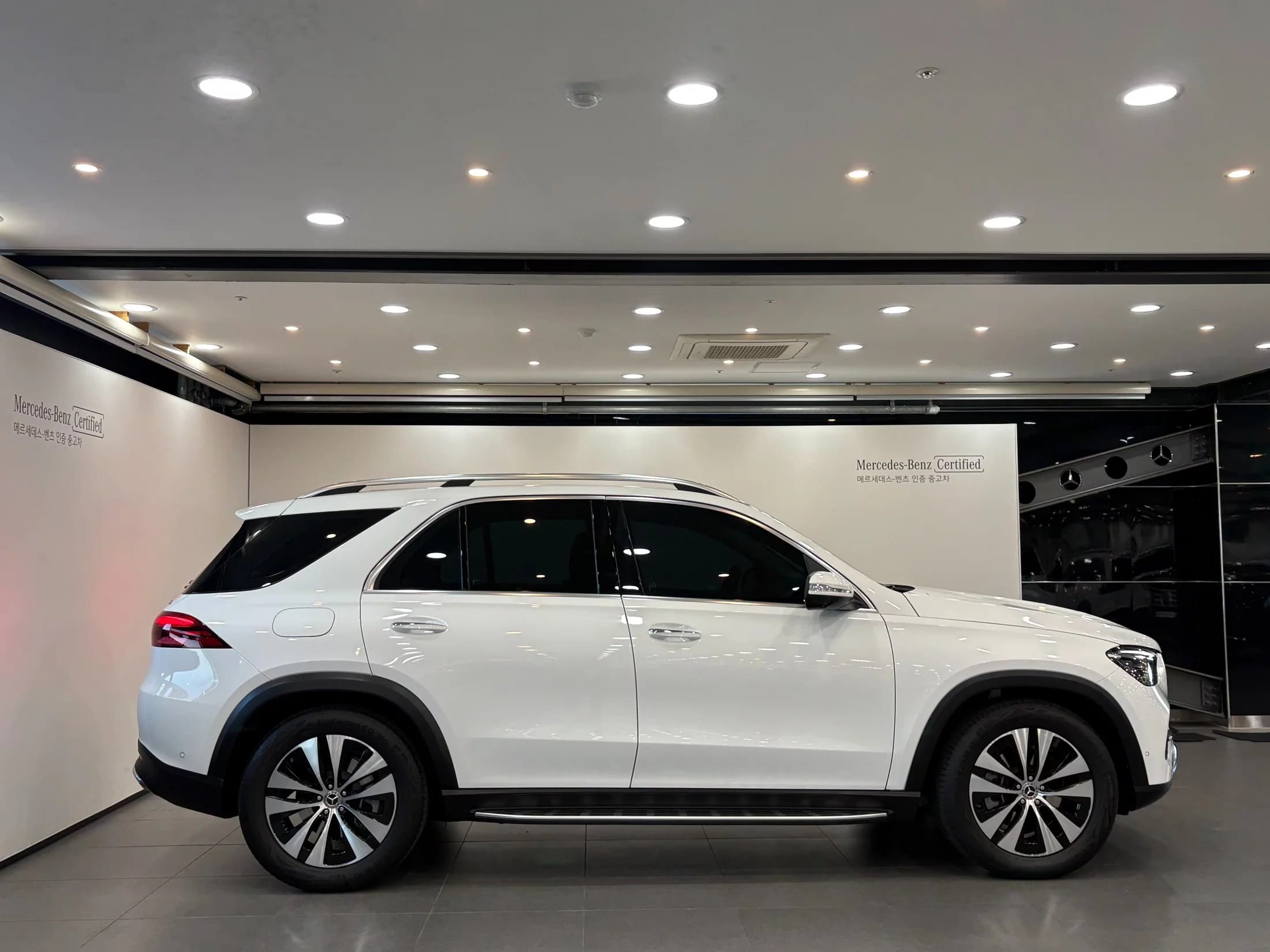 Mercedes-Benz GLE-Class GLE300d 4MATIC, 2025 г. 2005 км. — фото 4