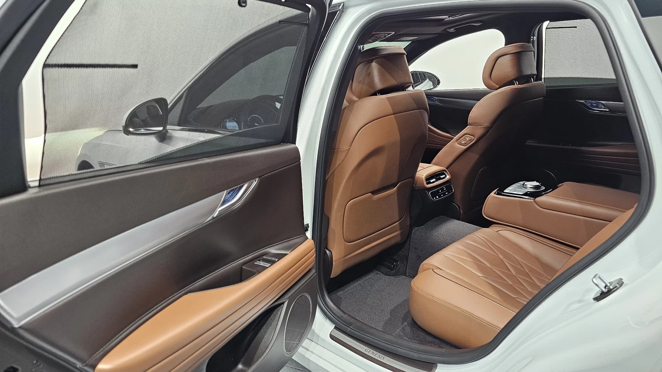 Genesis G80 Gasoline 2.5 Turbo AWD, 2023 г. 105613 км. — фото 11