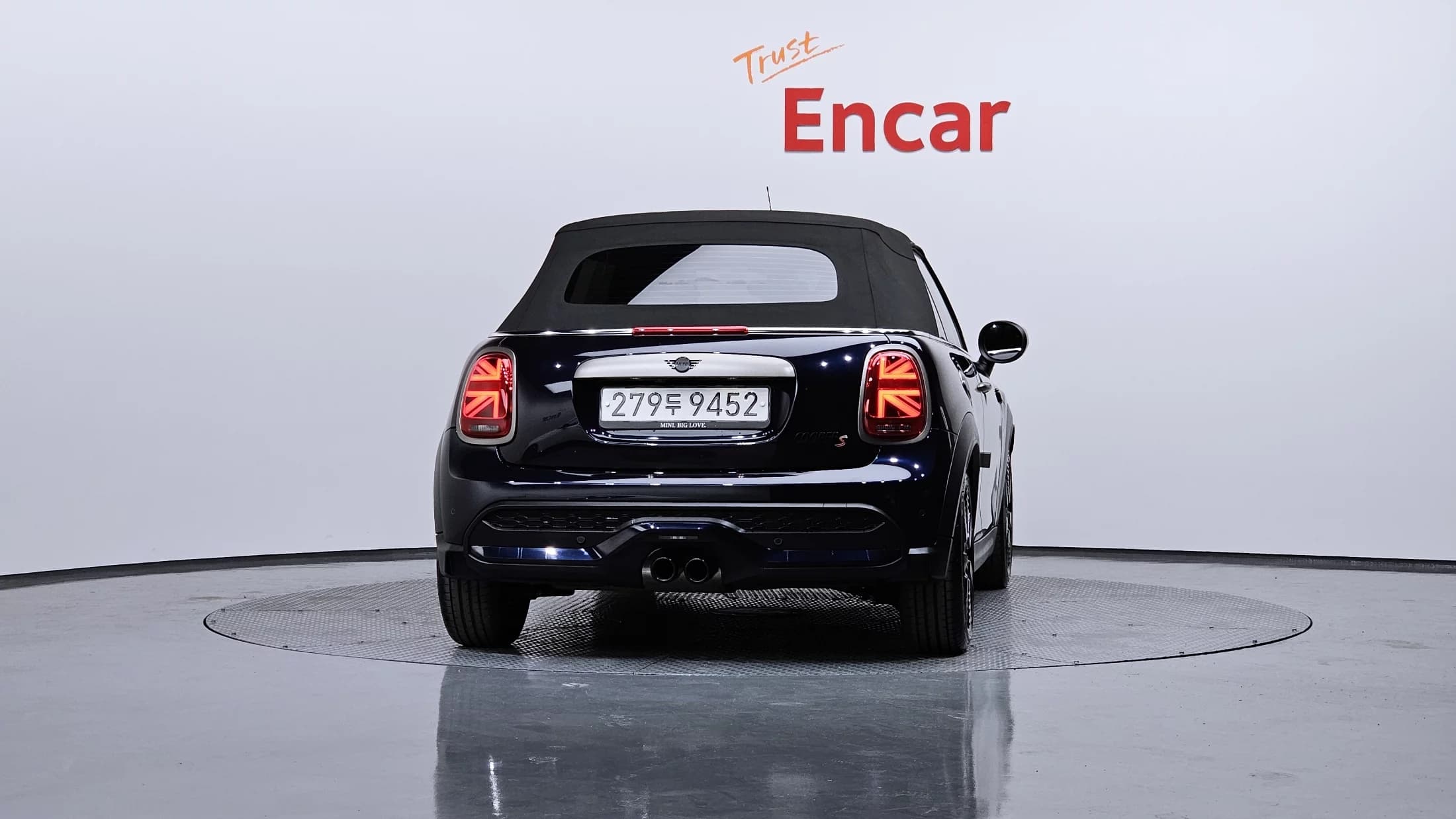 MINI Cooper Convertible Resolute Edition 3rd Gen, 2024 г. 7503 км. — фото 4