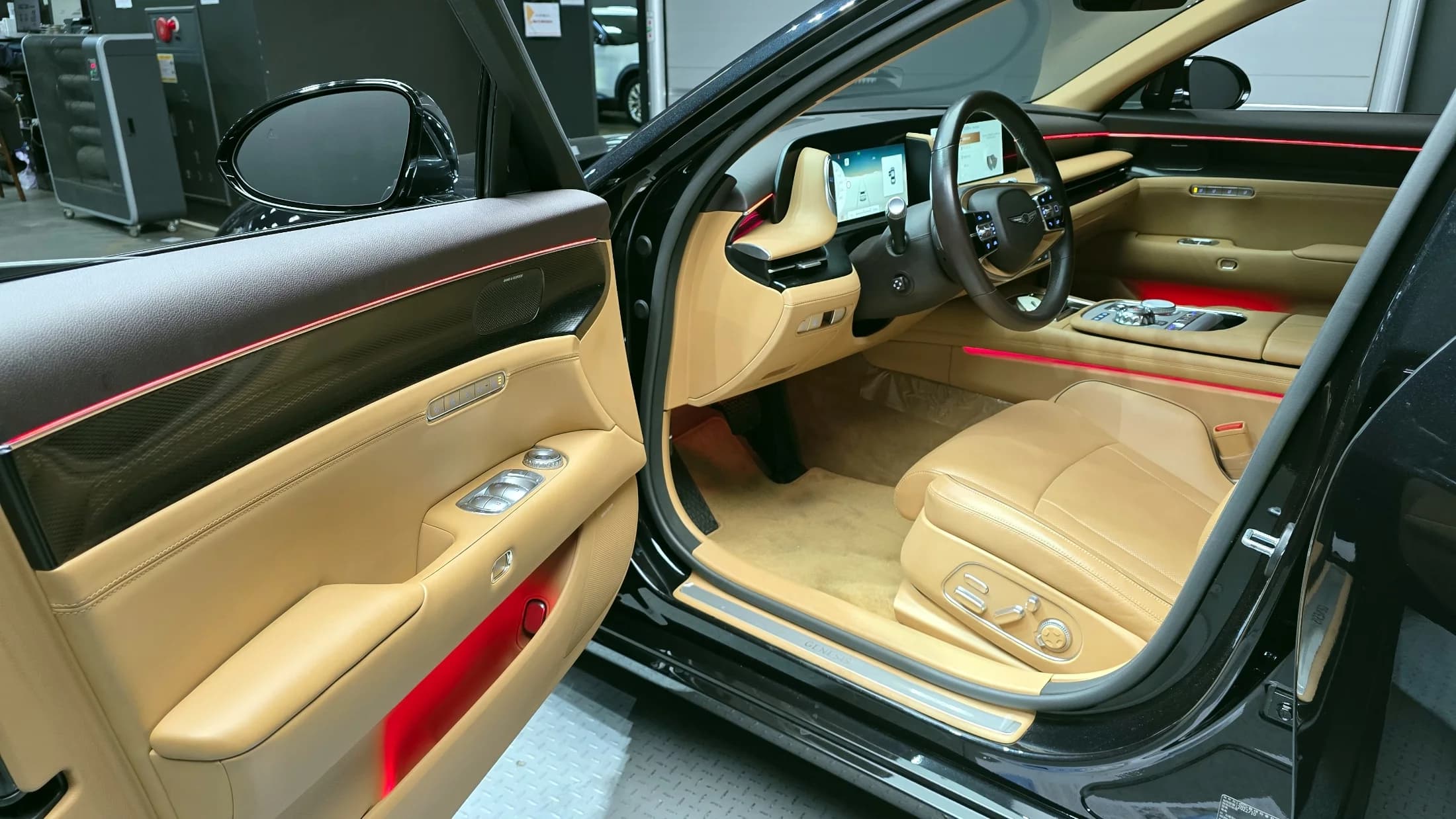 Genesis G90 Gasoline 3.5 Turbo AWD, 2022 г. 56228 км. — фото 11