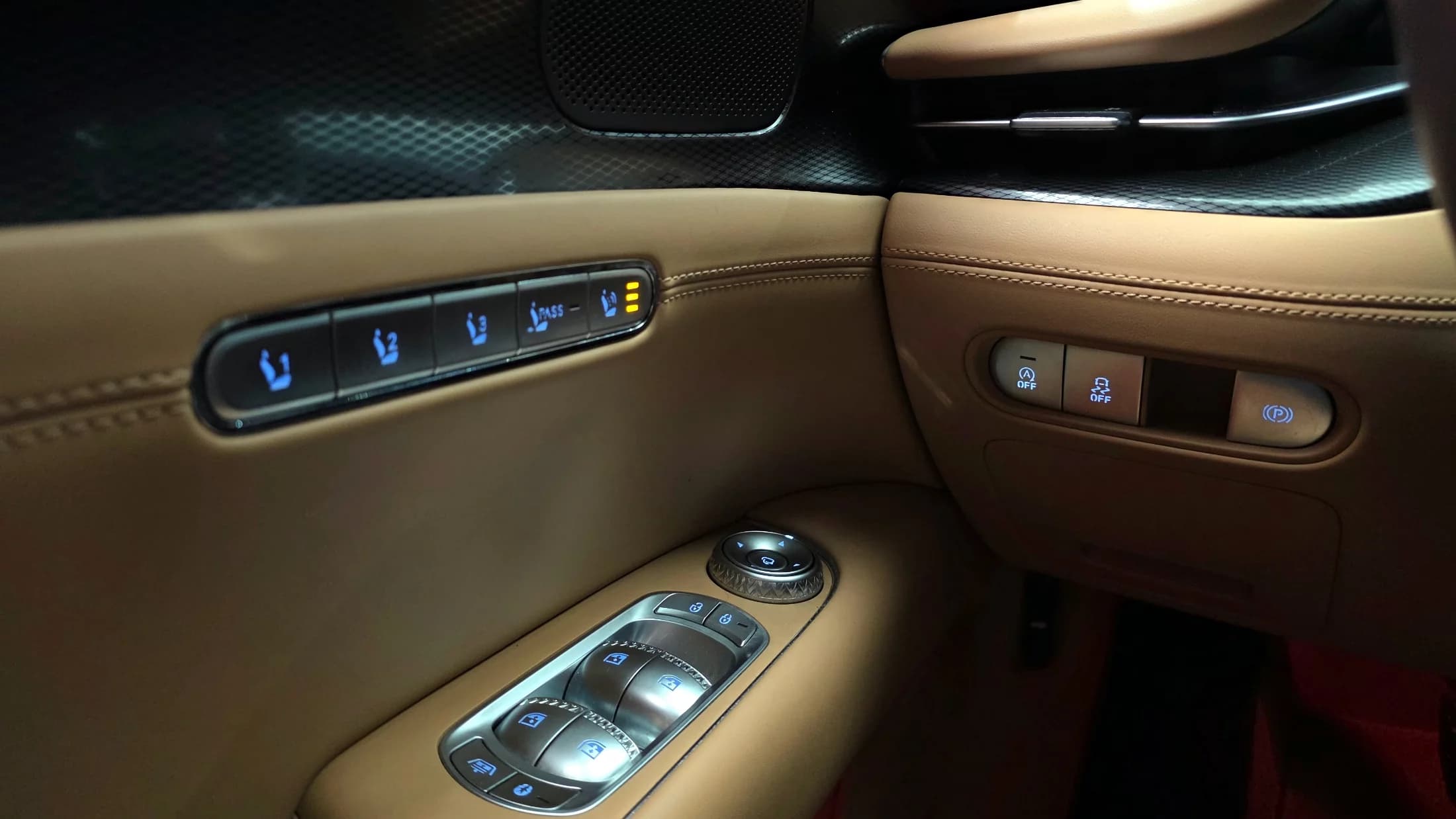 Genesis G90 Gasoline 3.5 Turbo AWD, 2022 г. 56228 км. — фото 19