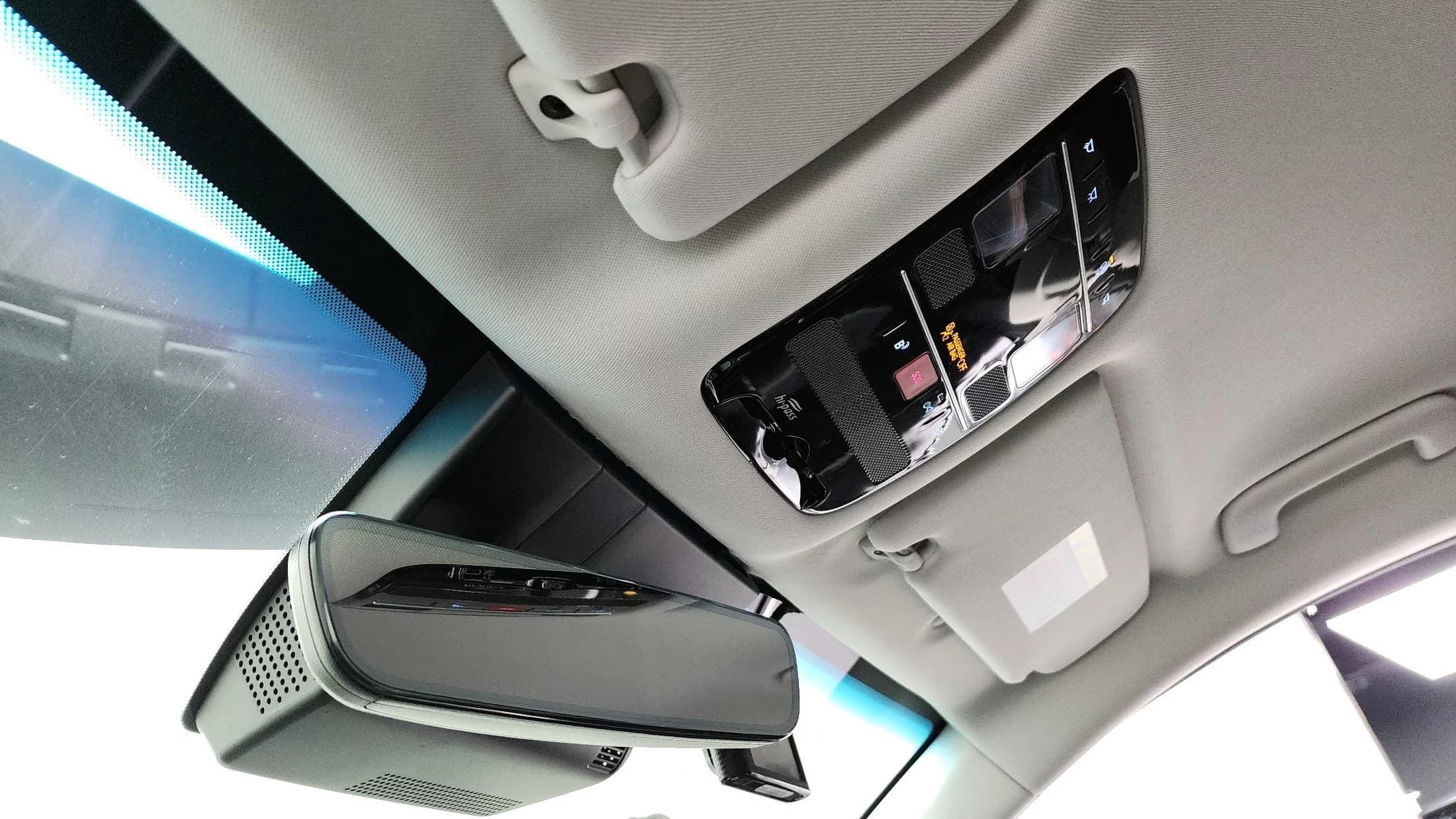 Hyundai Grandeur 3.5 Gasoline 2WD Premium, 2022 г. 22103 км. — фото 19
