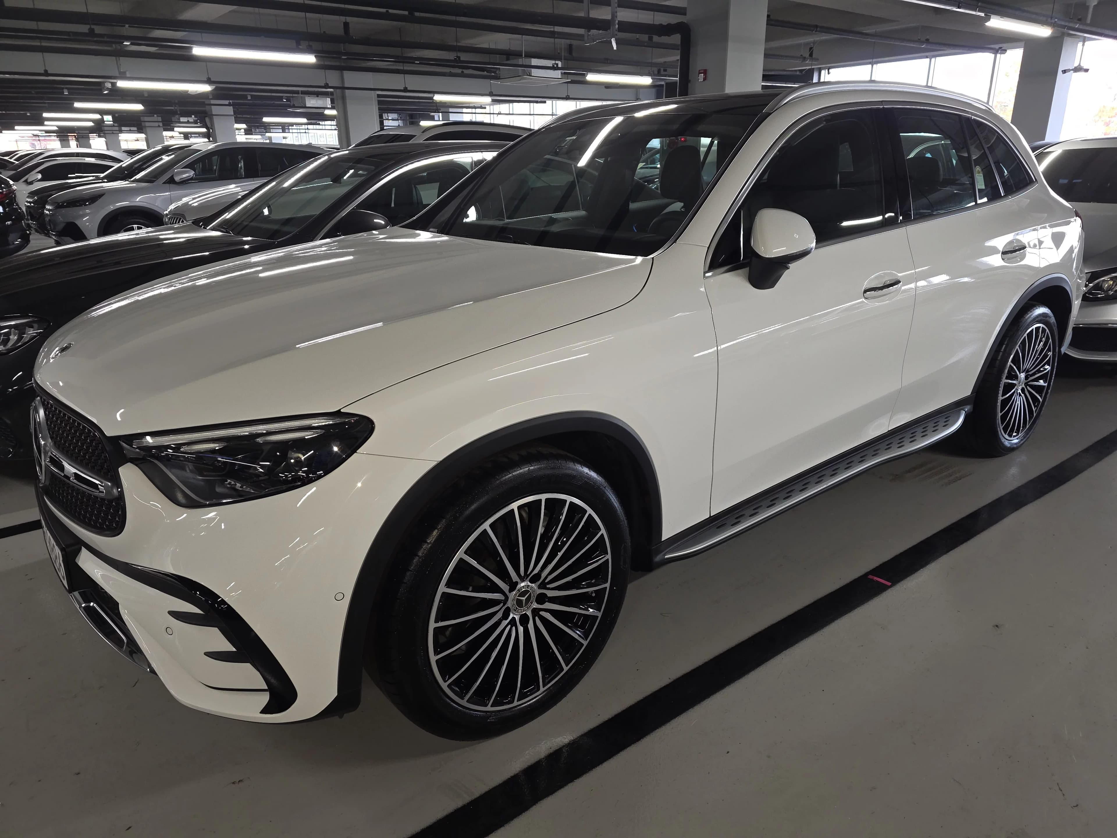 Mercedes-Benz GLC-Class GLC300 4MATIC AMG Line, 2025 г. 5151 км. — фото 2