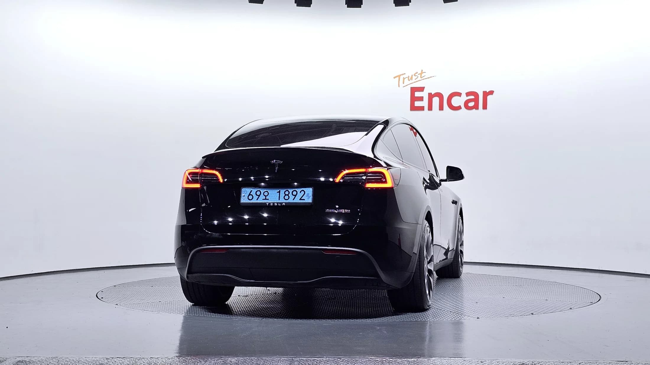 Tesla Model Y Performance, электромобиль, 2024 г. 38913 км. — фото 4