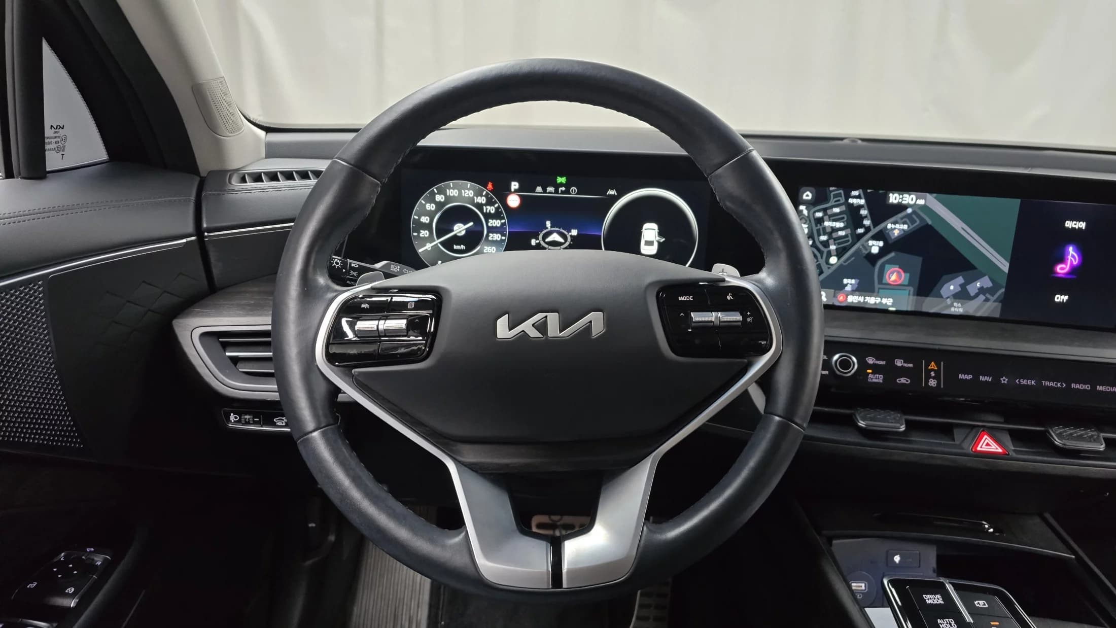 Kia K8 2.5 Gasoline 2WD Signature, 2022 г. 47607 км. — фото 13