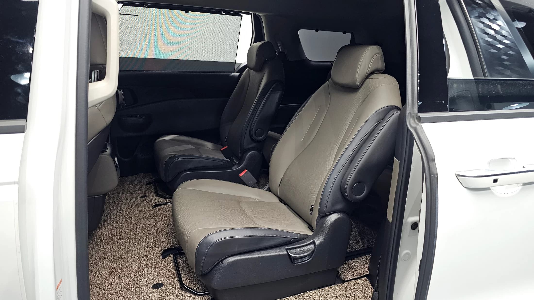 Kia Carnival HEV 9seater Nobless, гибрид, 2024 г. 50821 км. — фото 12