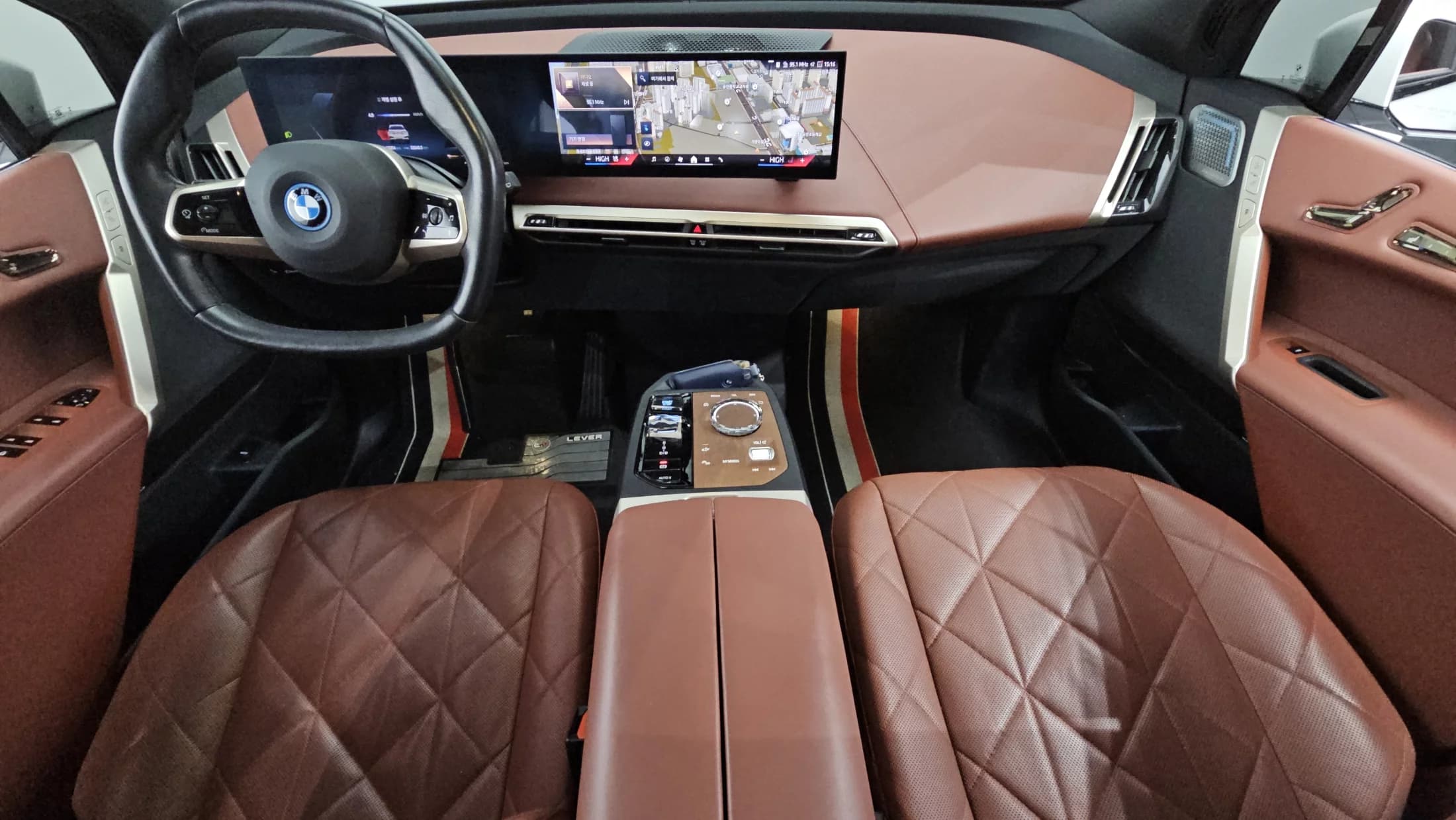 BMW iX xDrive50 Sports Plus, электромобиль, 2023 г. 33373 км. — фото 7