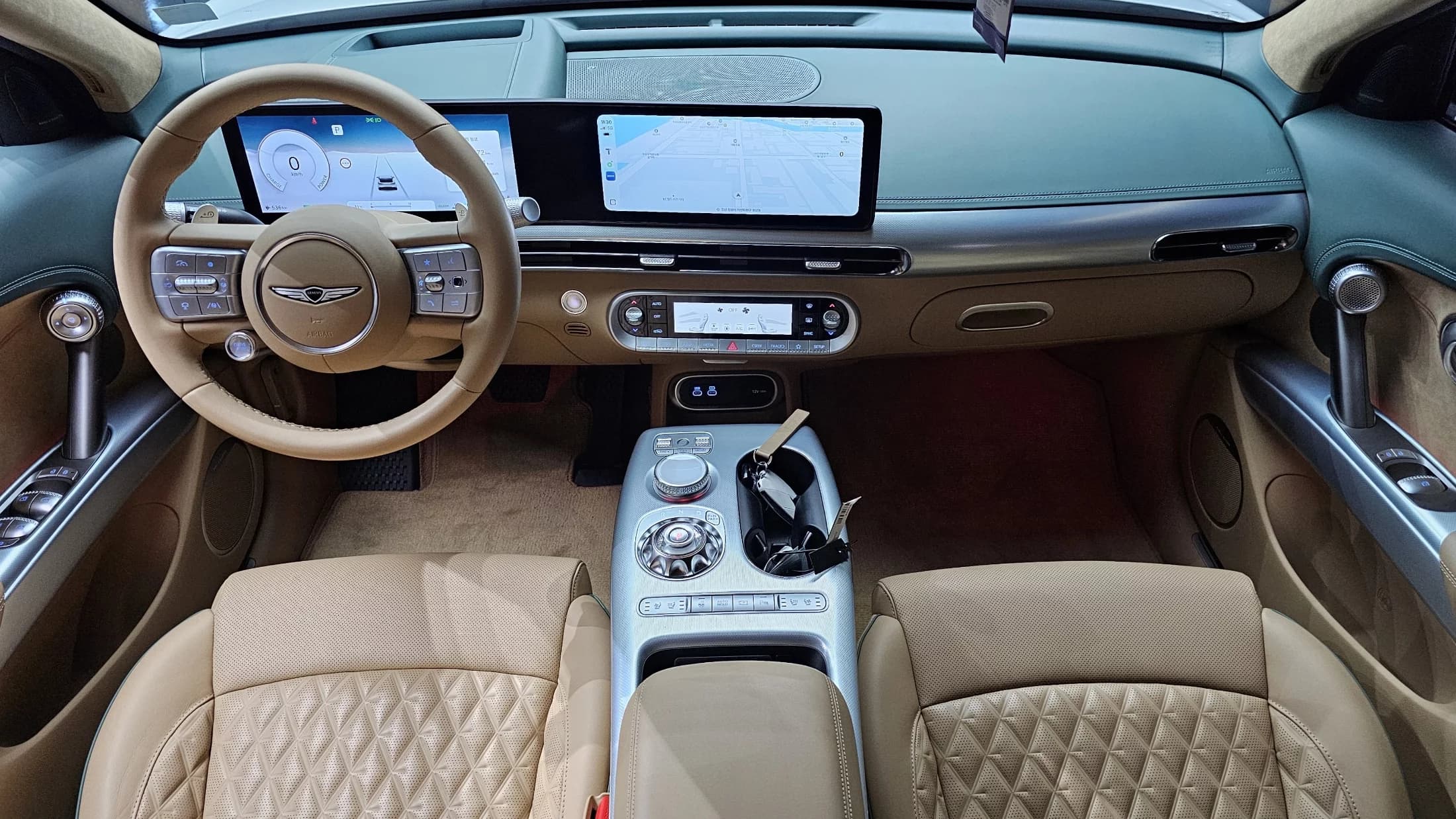 Genesis GV60 Standard, электромобиль, 2023 г. 19945 км. — фото 7