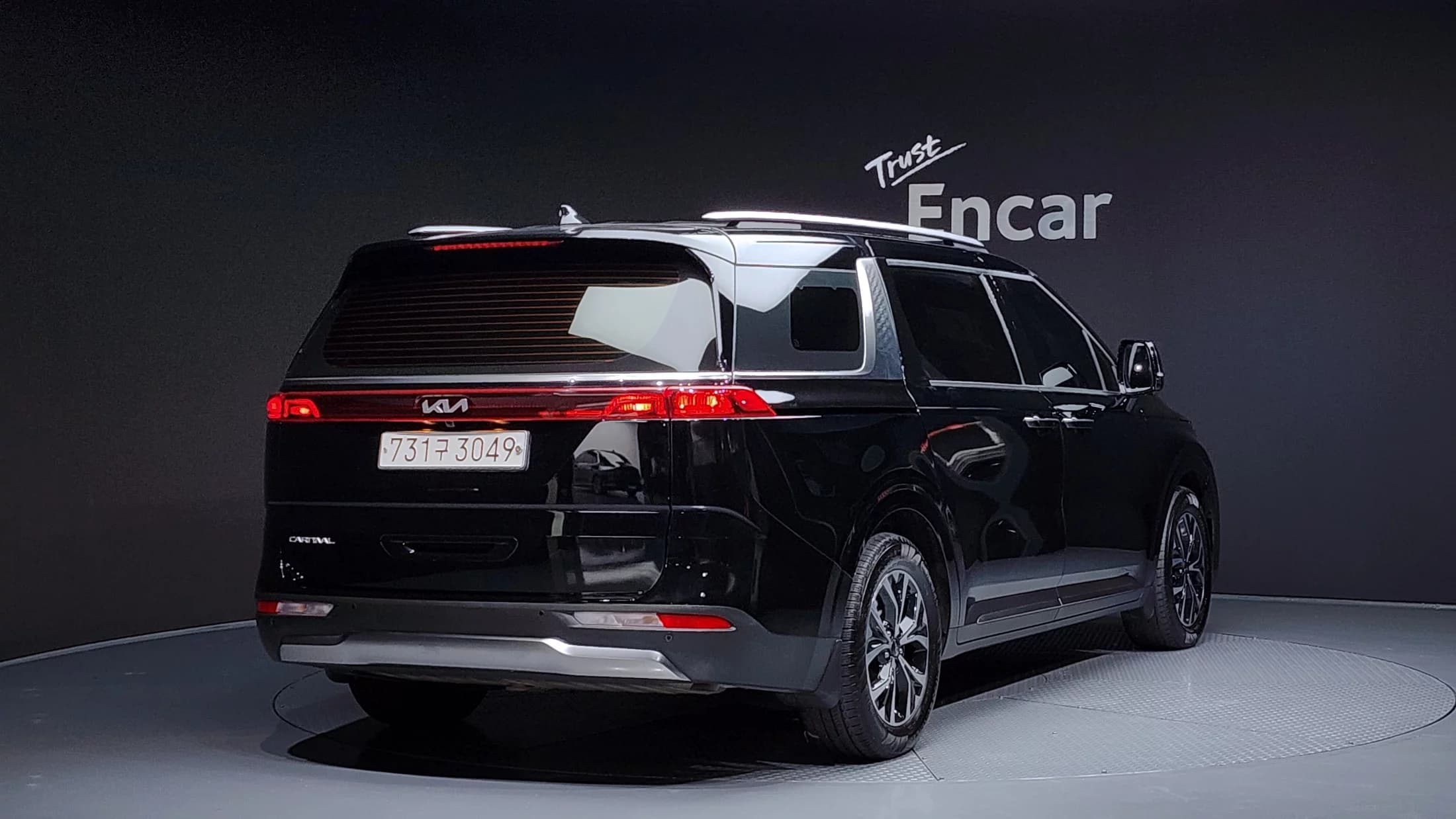 Kia Carnival 11-Seater Signature, 2022 г. 56116 км. — фото 2