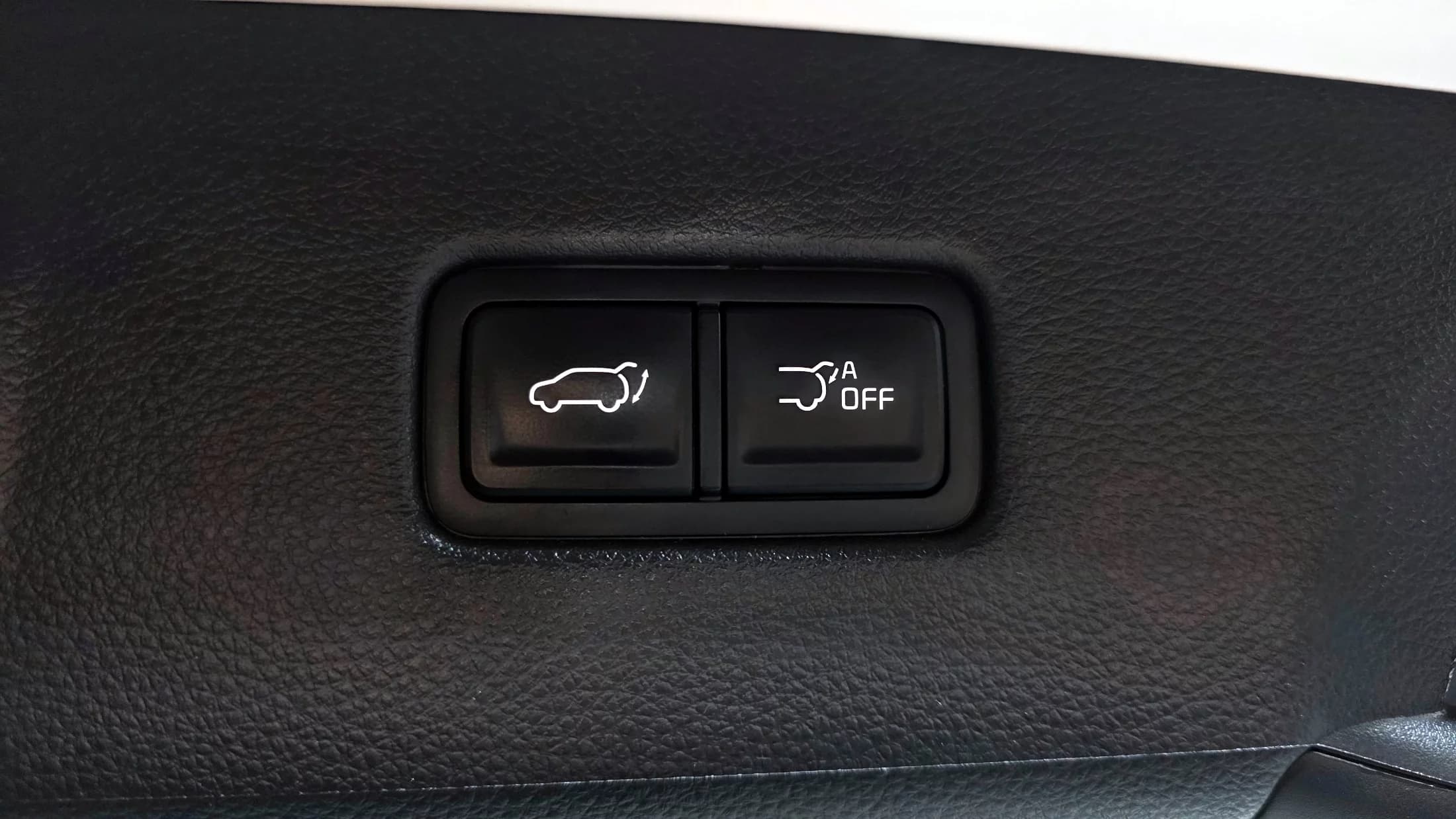 Kia Carnival Gasoline 9-Seater Signature, 2023 г. 66035 км. — фото 19