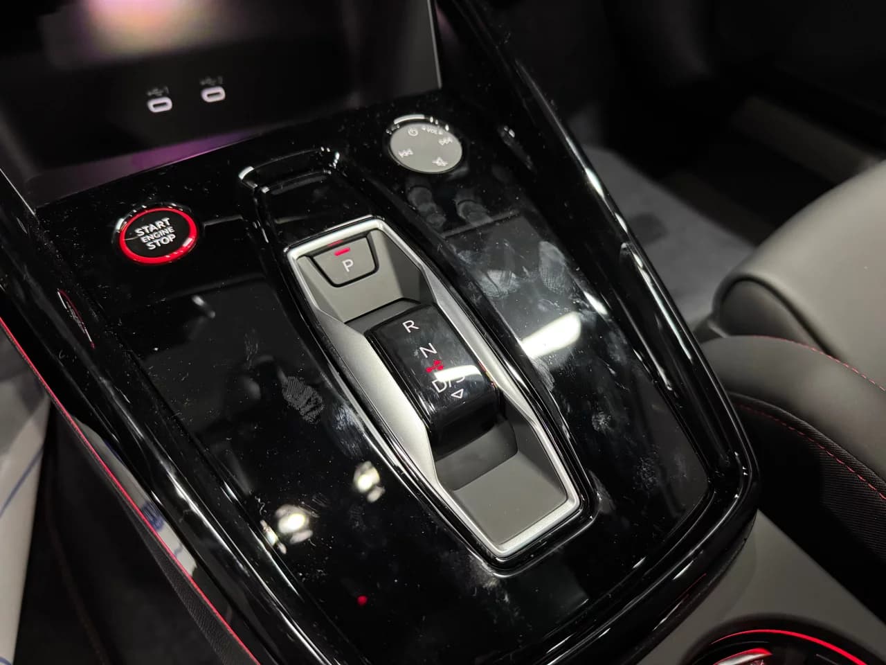 Audi RS3 2.5 TFSI Quattro Carbon Edition, 2025 г. — фото 12