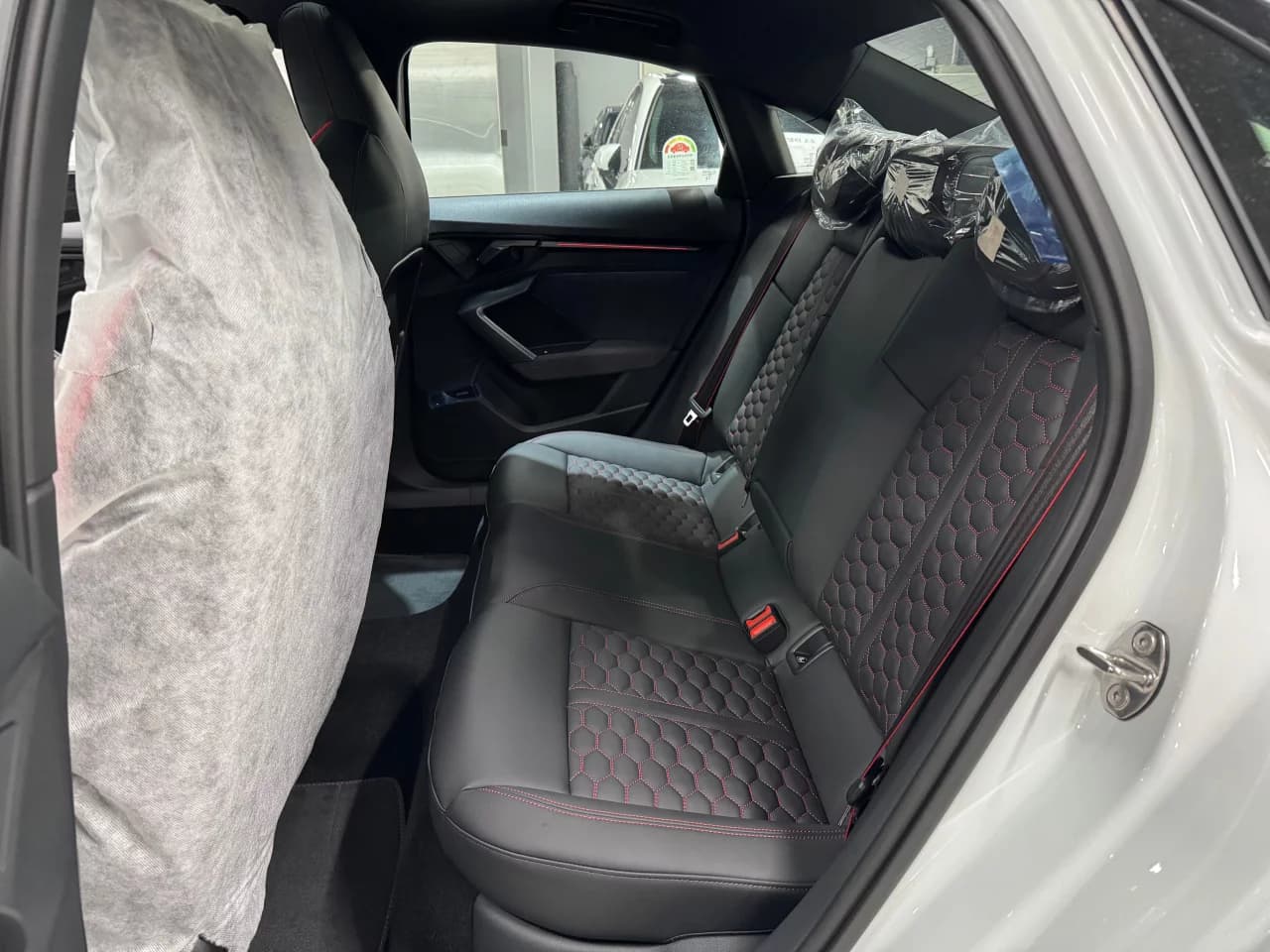 Audi RS3 2.5 TFSI Quattro Carbon Edition, 2025 г. — фото 13