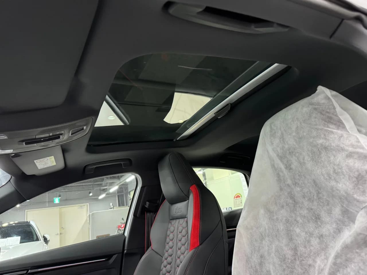 Audi RS3 2.5 TFSI Quattro Carbon Edition, 2025 г. — фото 14