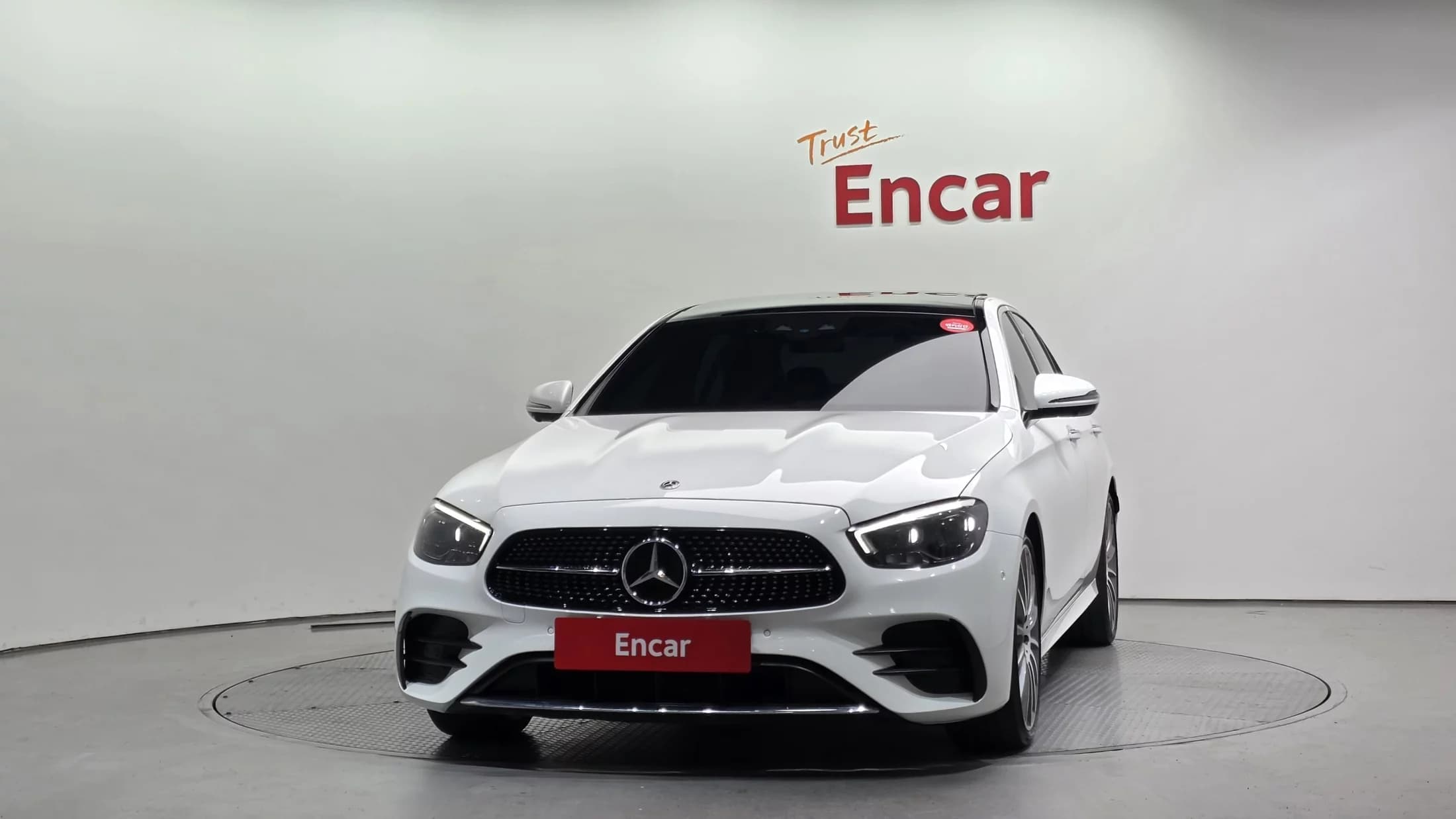 Mercedes-Benz E-Class E350 4MATIC AMG Line, 2022 г. 63658 км. — фото 3