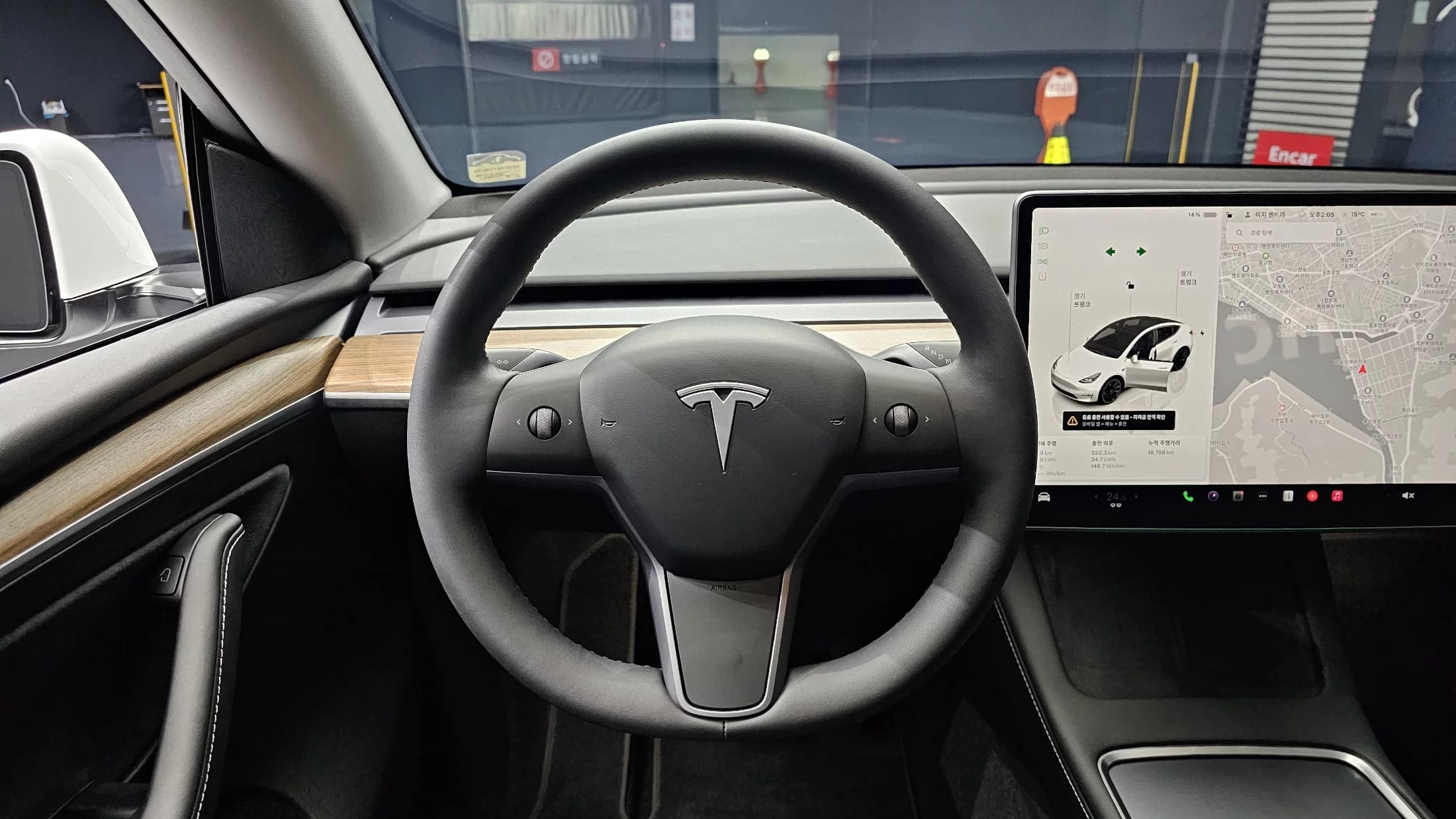 Tesla Model Y RWD, электромобиль, 2023 г. 19902 км. — фото 13