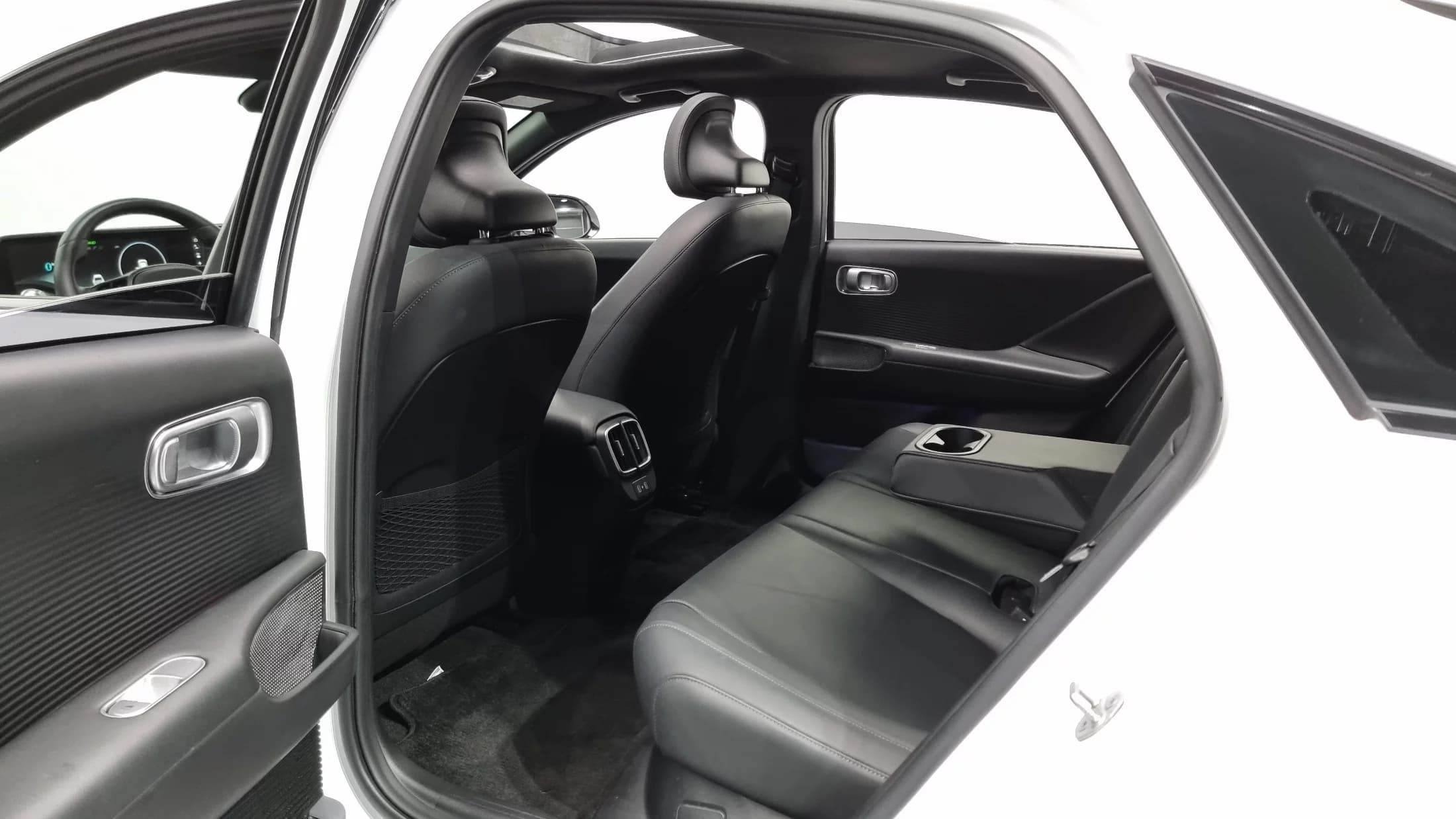 Hyundai Ioniq 6 Long Range Exclusive +, электромобиль, 2022 г. 23819 км. — фото 12
