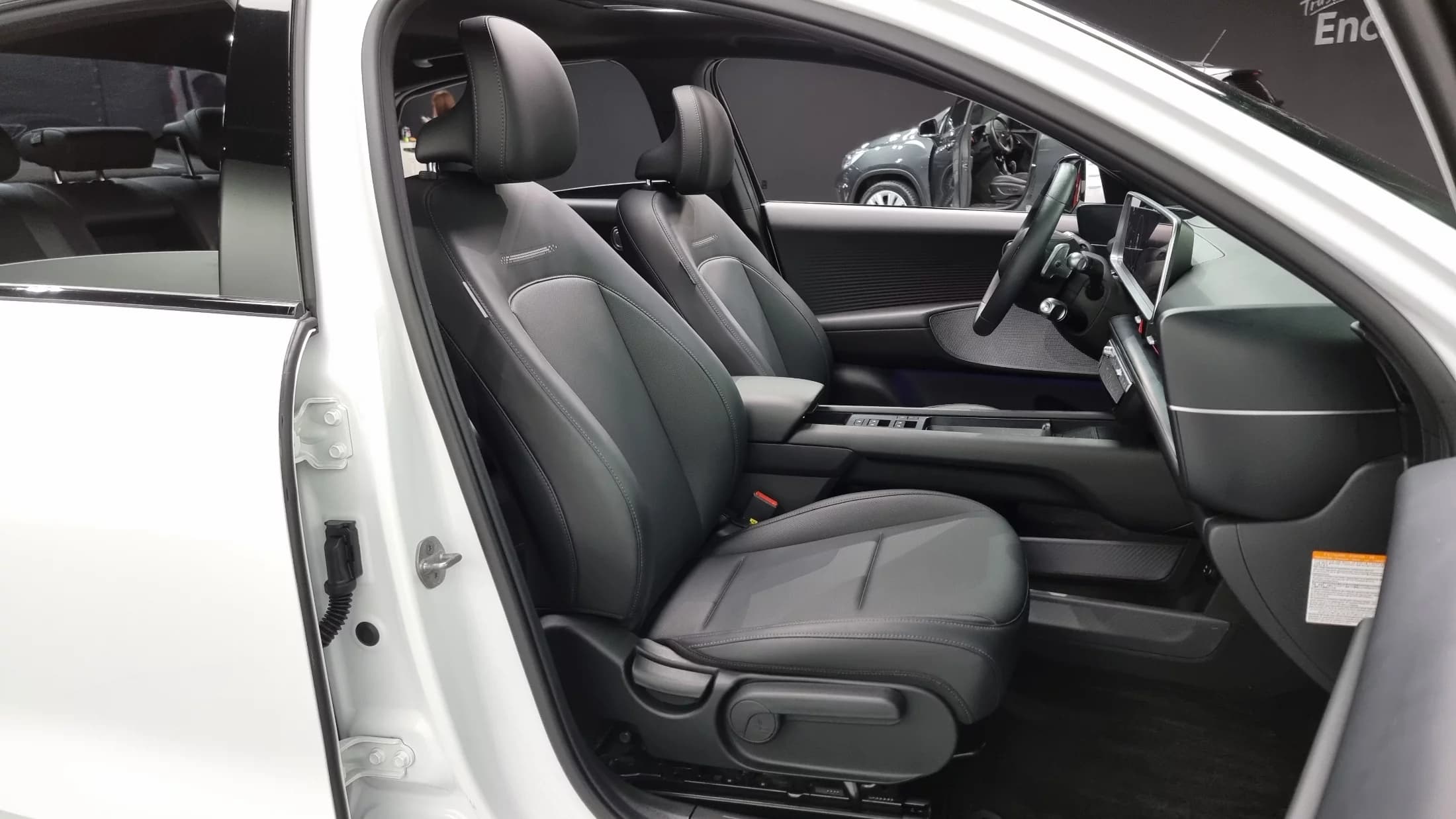 Hyundai Ioniq 6 Long Range Exclusive +, электромобиль, 2022 г. 23819 км. — фото 10