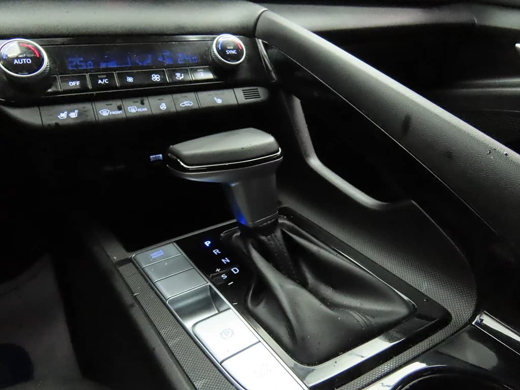 Hyundai AVANTE (Хендай Элантра) Modern, гибрид, 2021 г. 121108 км. — фото 11