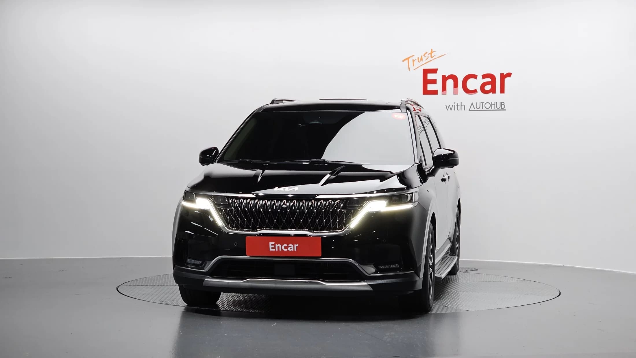 Kia Carnival 7-Seater Noblesse, 2021 г. 65494 км. — фото 3