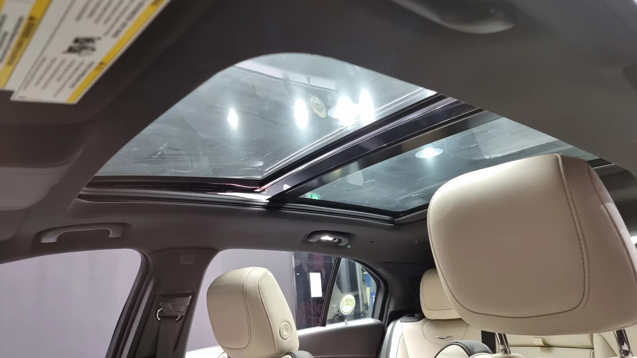 Cadillac XT4 2.0 Sport AWD, 2022 г. 4976 км. — фото 19