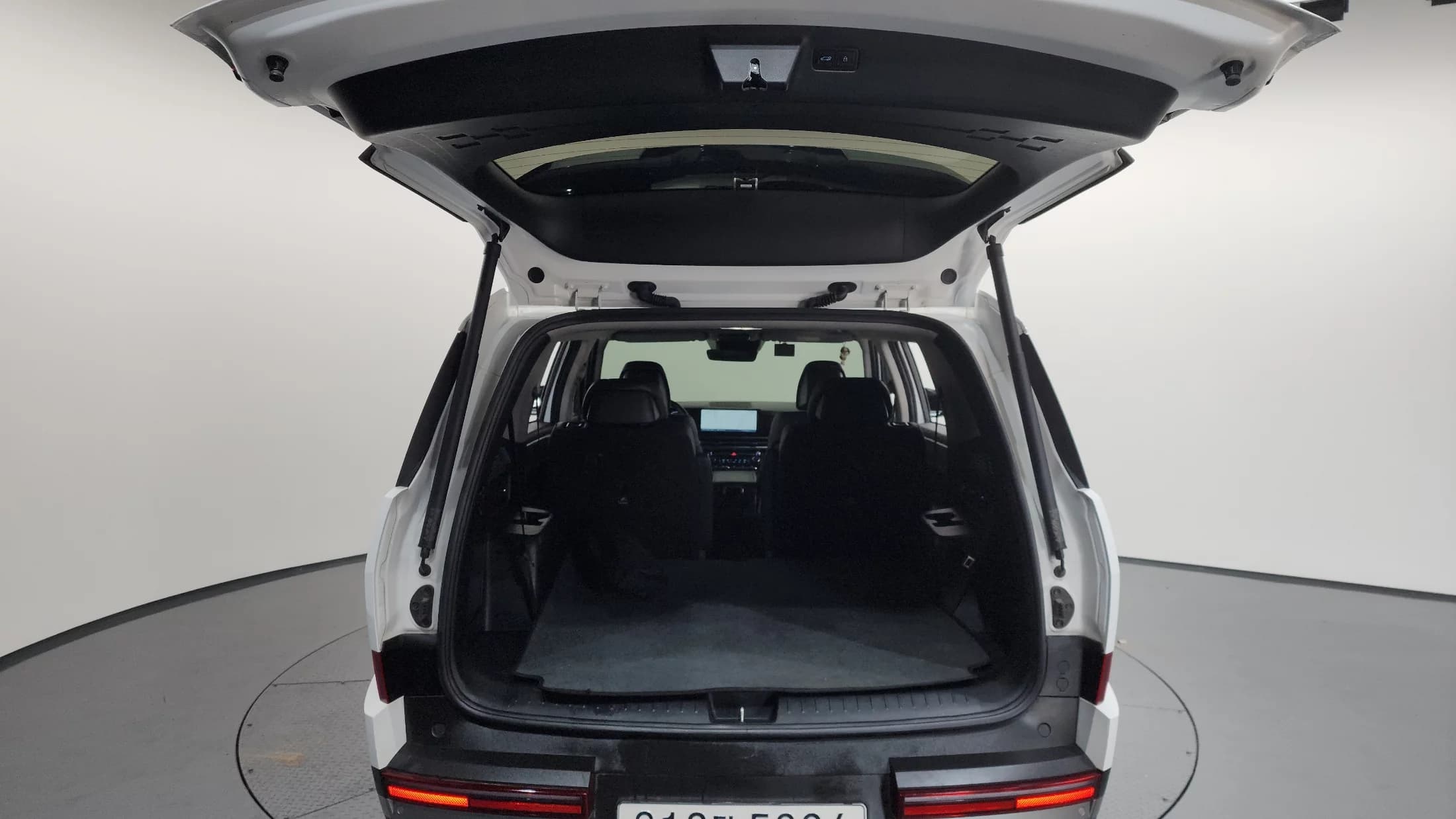Hyundai Santa Fe HEV 1.6 2WD Exclusive, гибрид, 2024 г. 48002 км. — фото 20