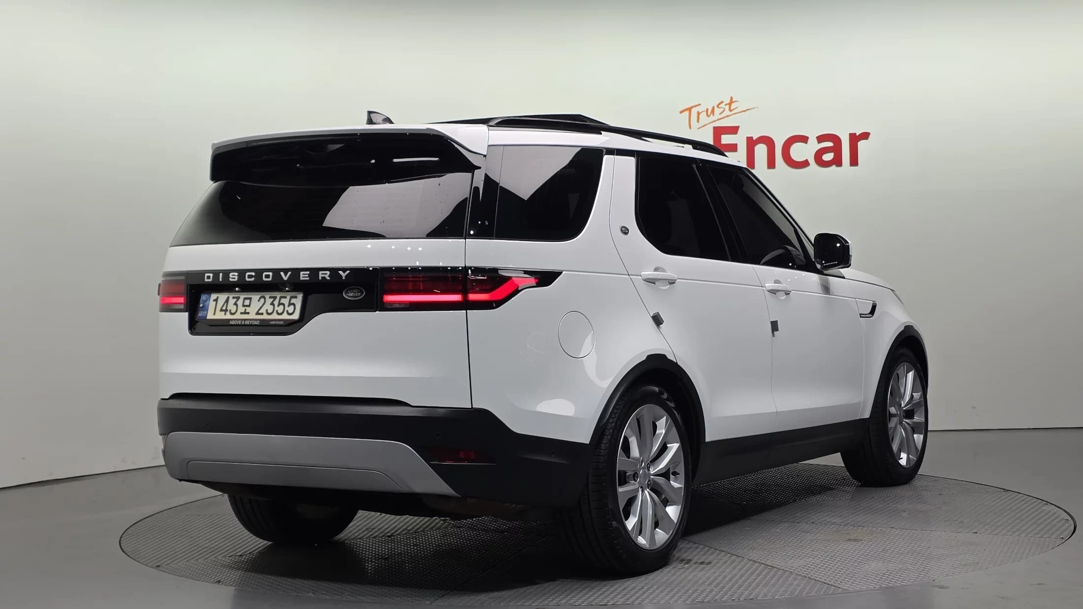 Land Rover DISCOVERY D250 SE, 2022 г. 80649 км. — фото 2