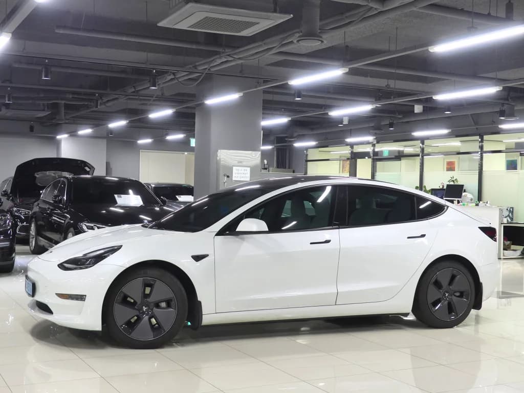 Tesla MODEL 3 Long Range, электромобиль, 2021 г. 27201 км. — фото 2