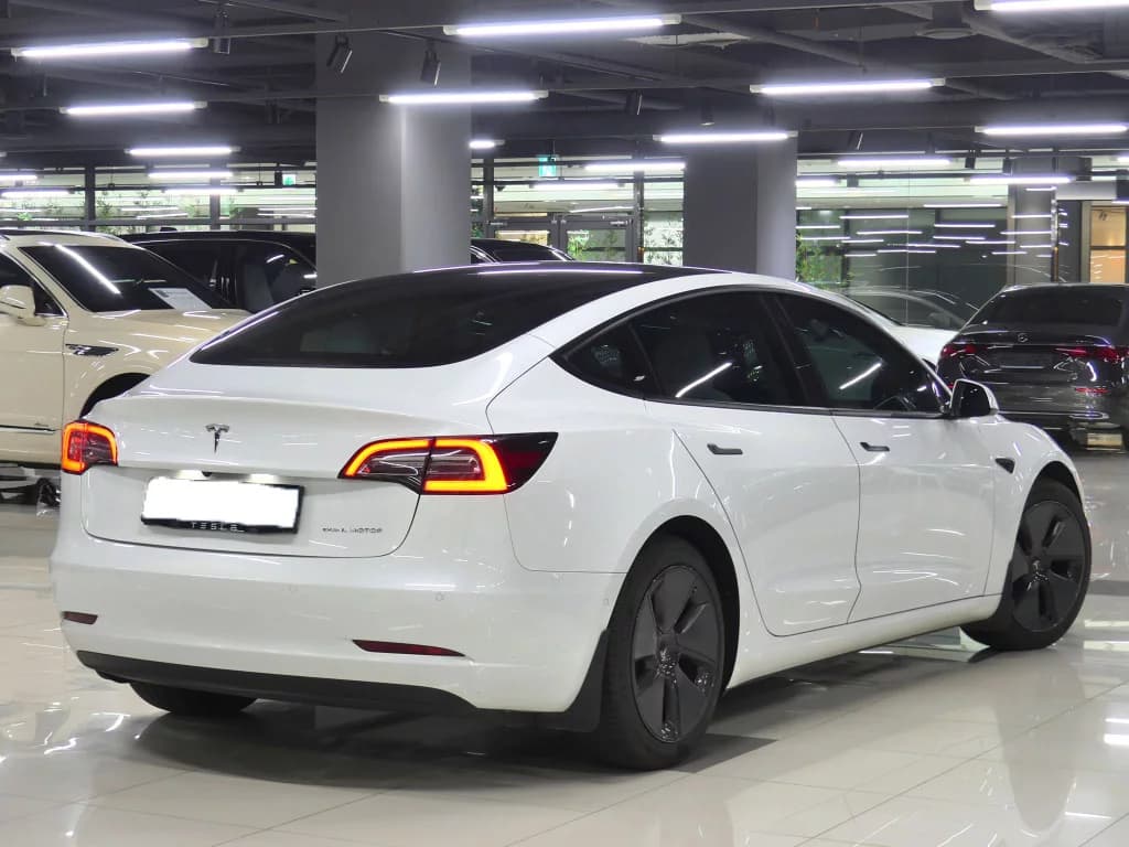 Tesla MODEL 3 Long Range, электромобиль, 2021 г. 27201 км. — фото 3