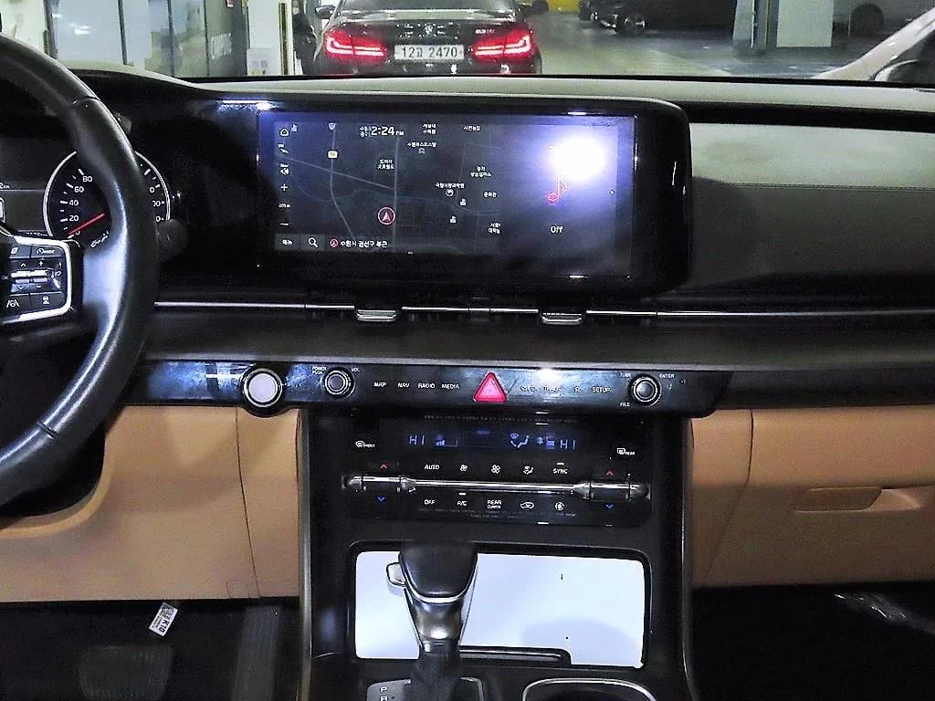Kia Carnival Gasoline 9-Seater Prestige, 2022 г. 48185 км. — фото 11