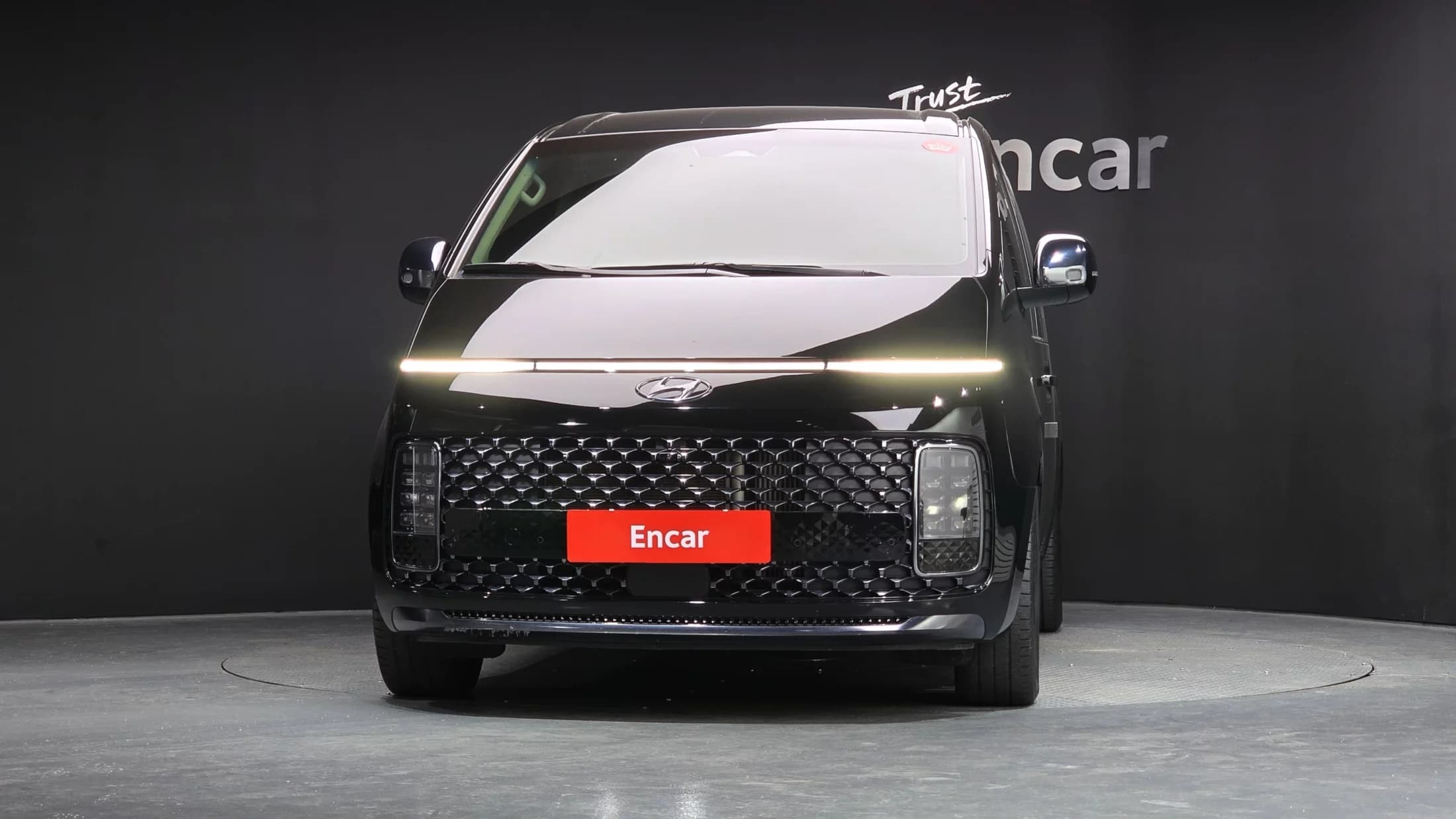 Hyundai Staria Lounge 9-Seater Inspiration, 2021 г. 55932 км. — фото 3
