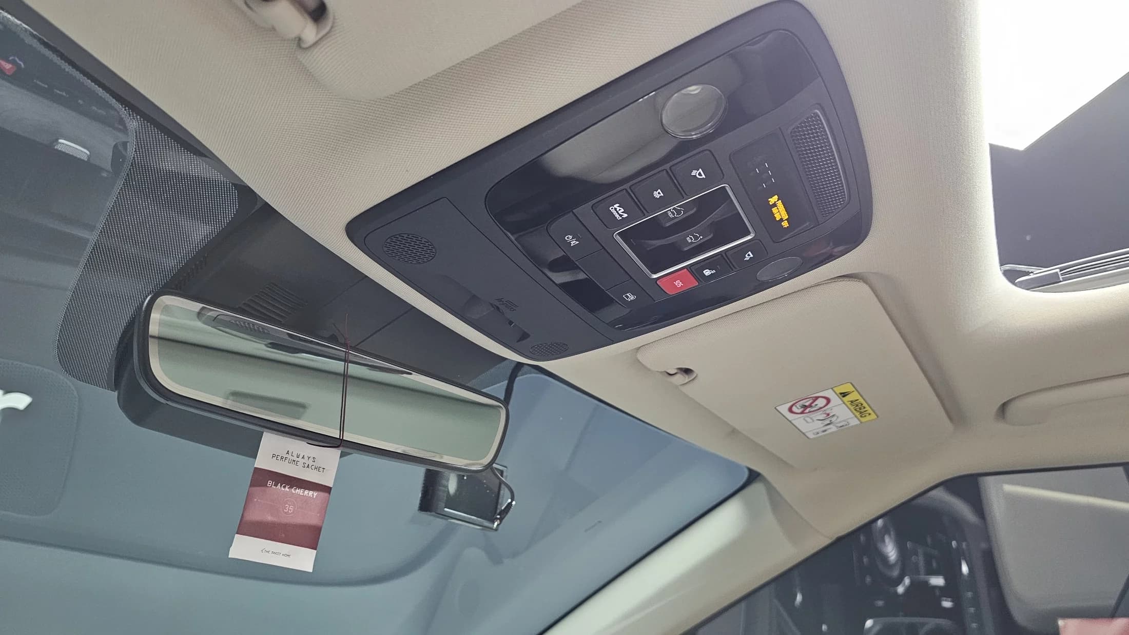 Kia Carnival Gasoline 7-Seater Outdoor Noblesse, 2023 г. 23271 км. — фото 15