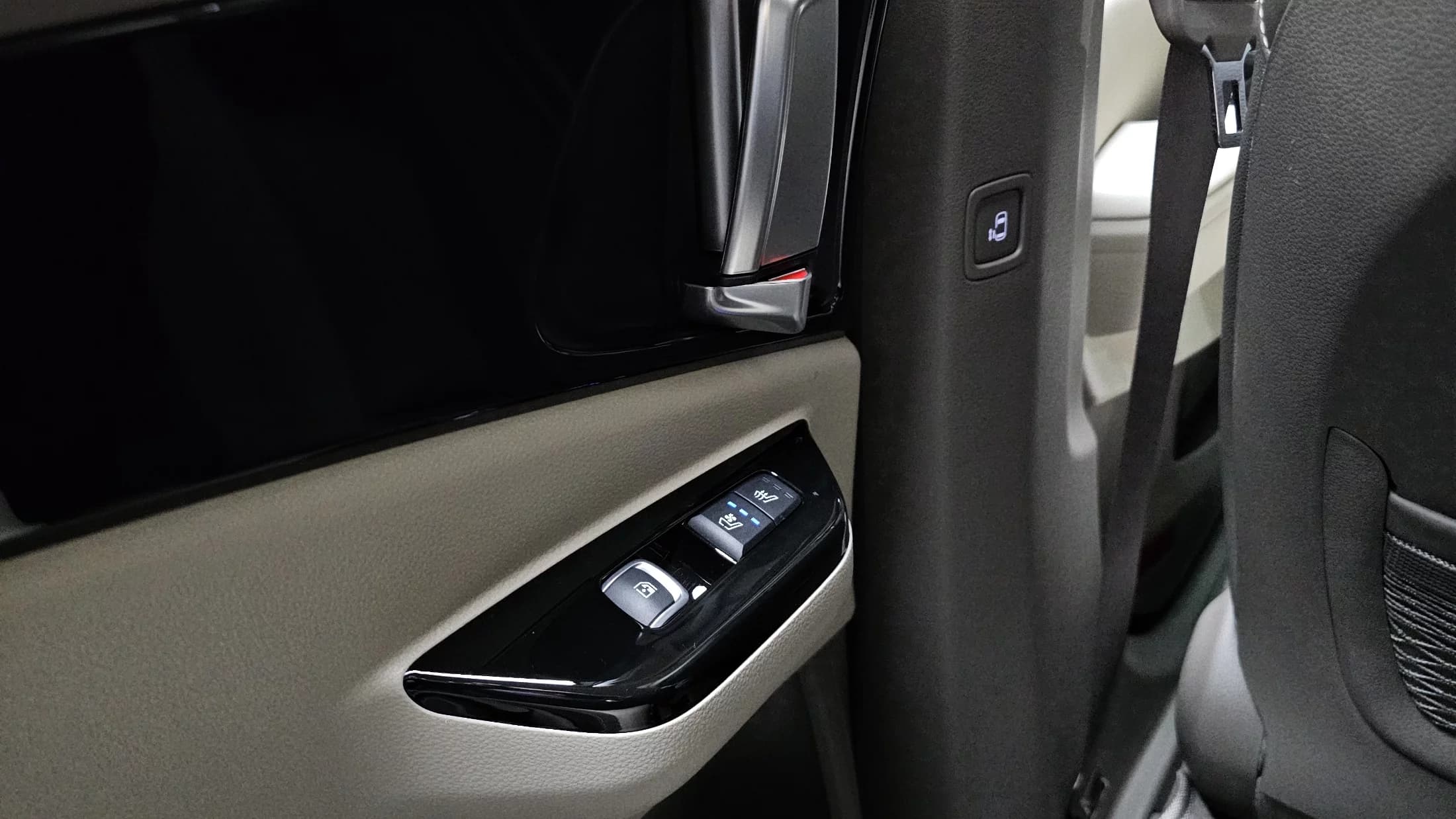 Kia Carnival Gasoline 7-Seater Outdoor Noblesse, 2023 г. 23271 км. — фото 18