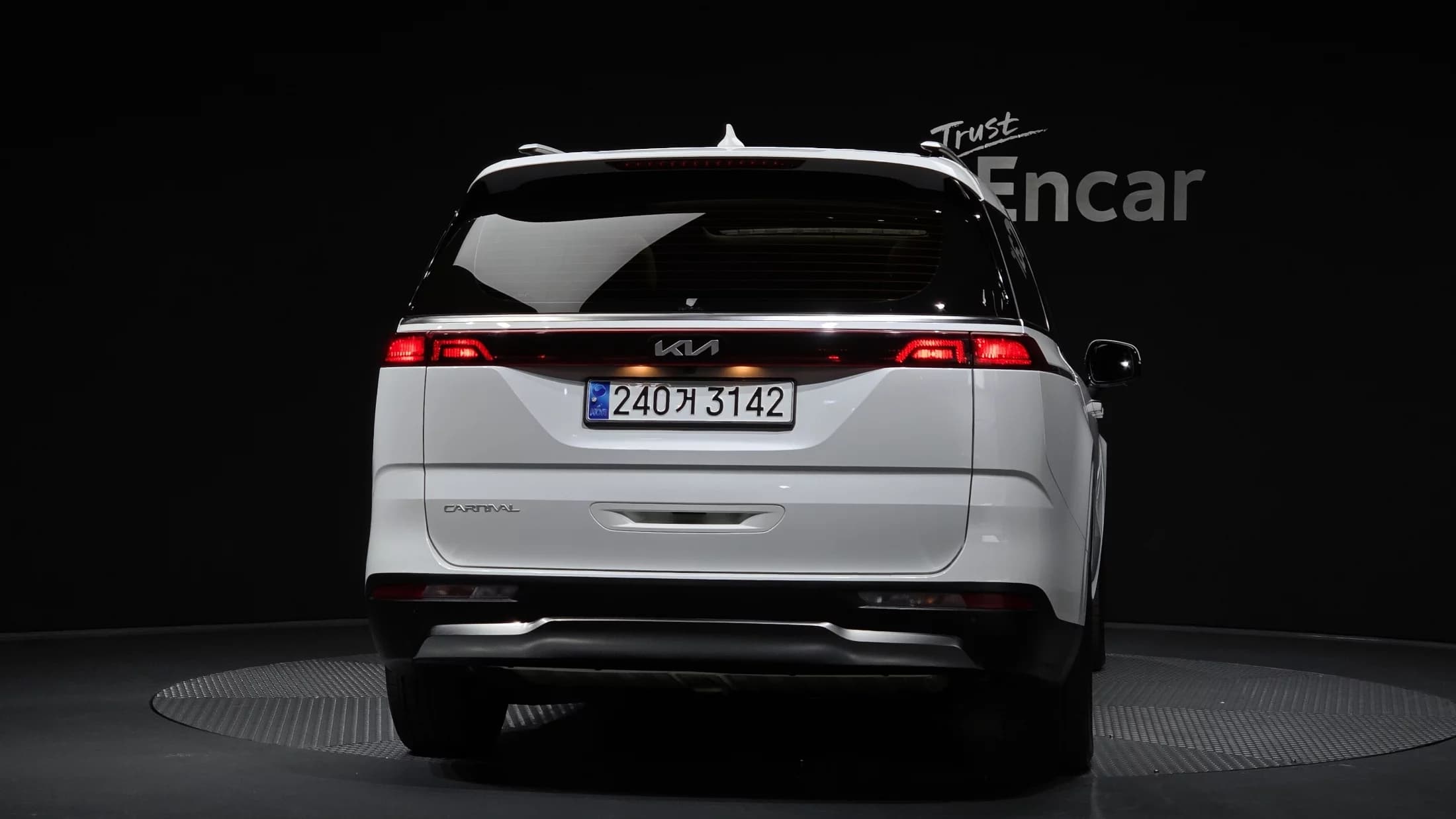 Kia Carnival Gasoline 7-Seater Outdoor Noblesse, 2023 г. 23271 км. — фото 4