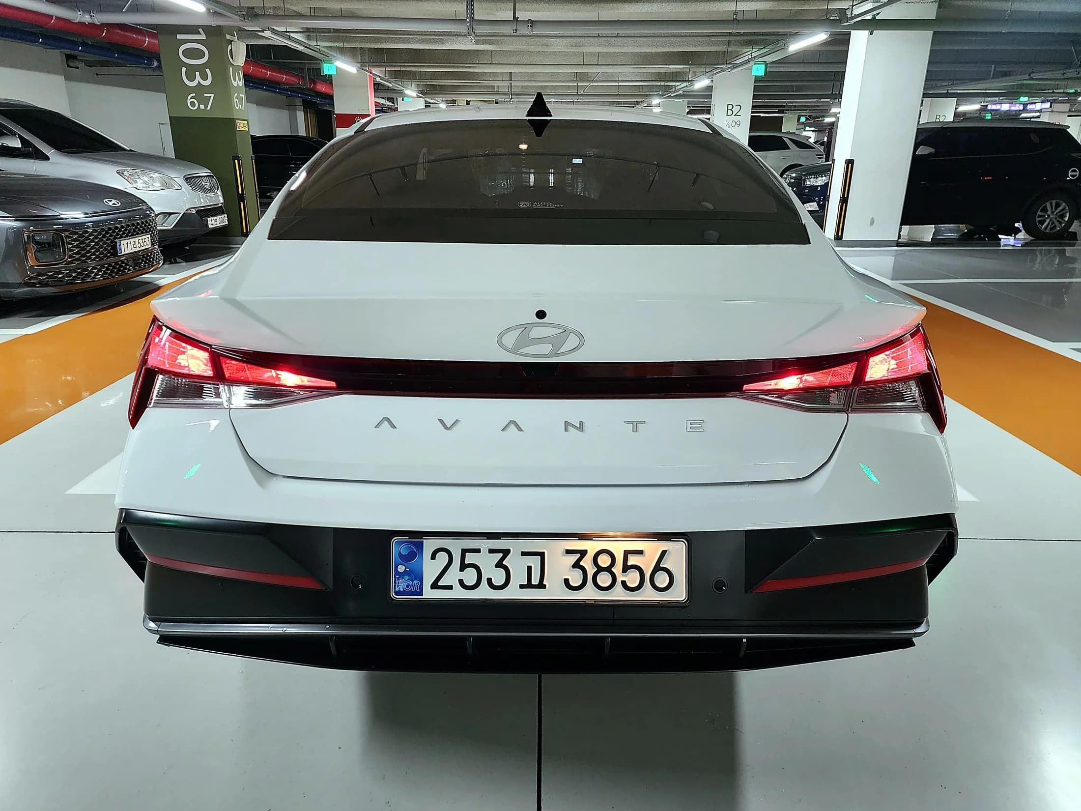 Hyundai AVANTE (Хендай Элантра) 1.6 Modern, 2024 г. 13052 км. — фото 6