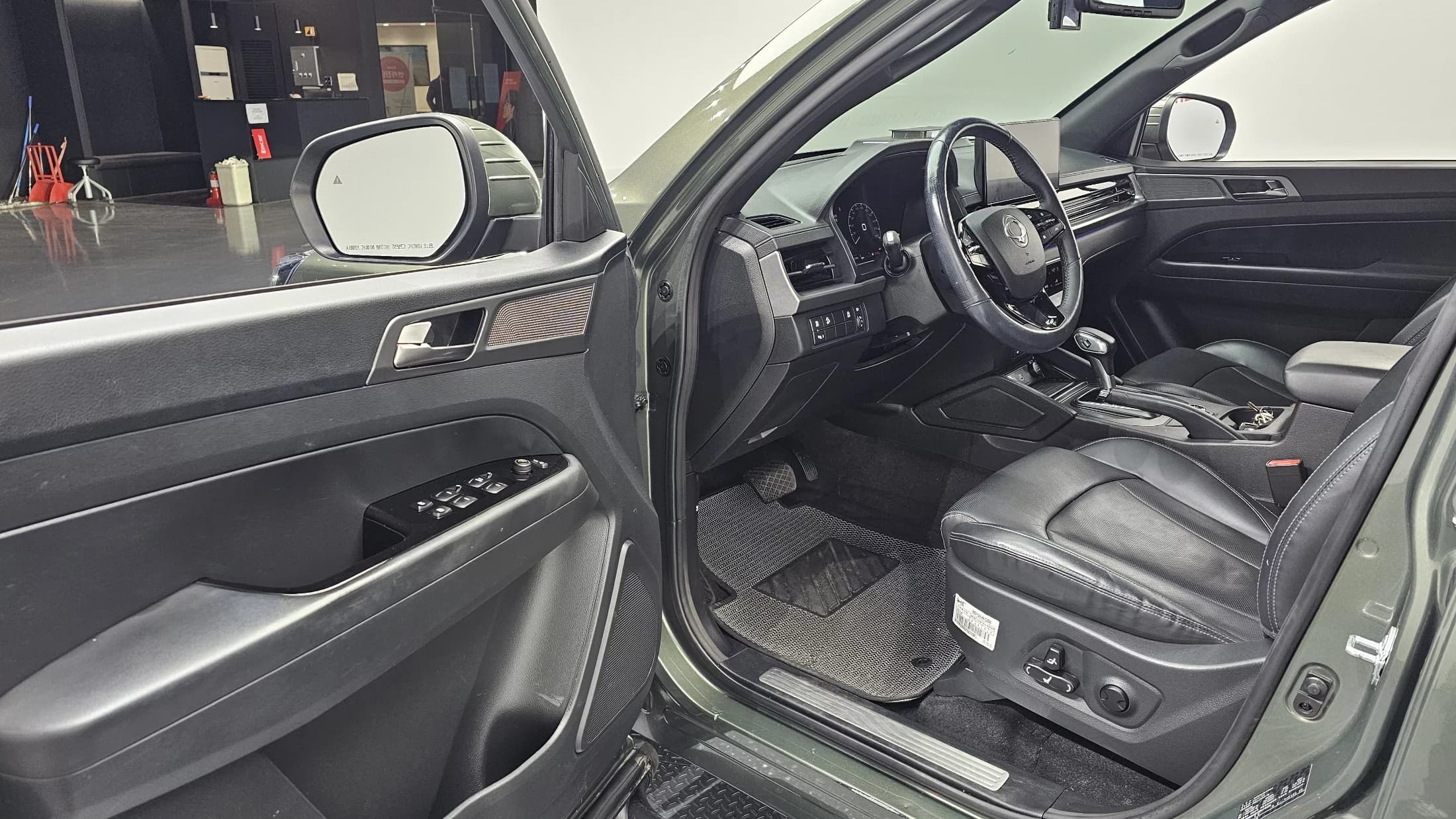 SsangYong Rexton Diesel 2.2 4WD Culman Noblesse, 2023 г. 11678 км. — фото 11